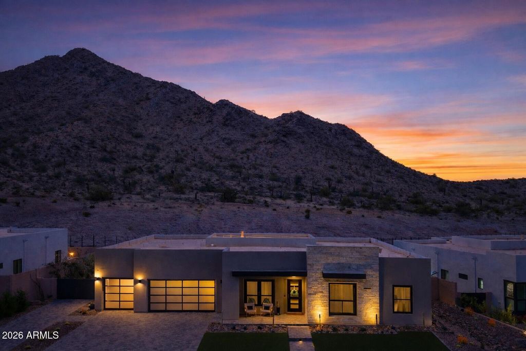 Photo of 33930 N Borgata Trail, San Tan Valley, AZ 85144 (MLS # 6998428)