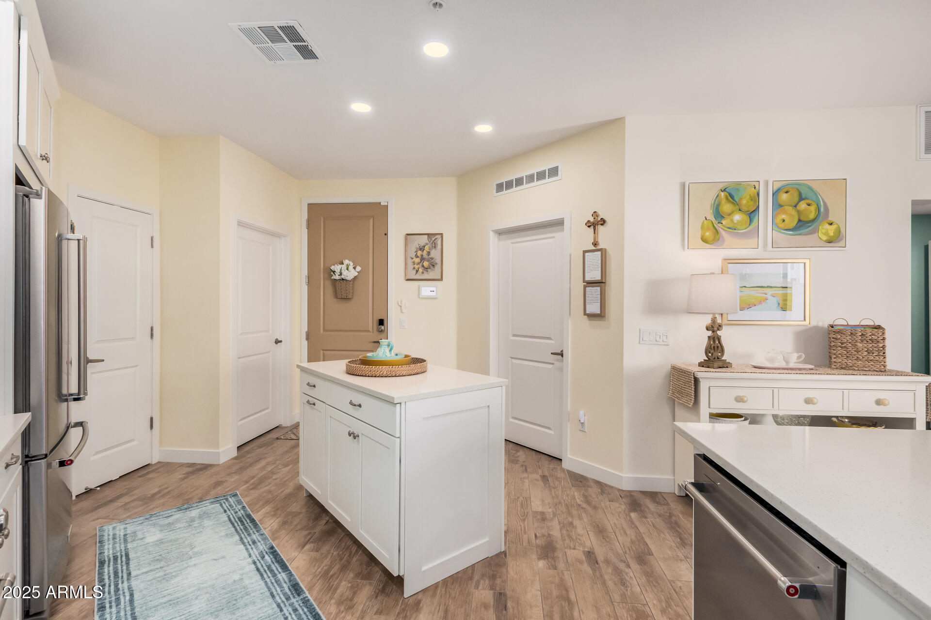 2511 W QUEEN CREEK Road 163