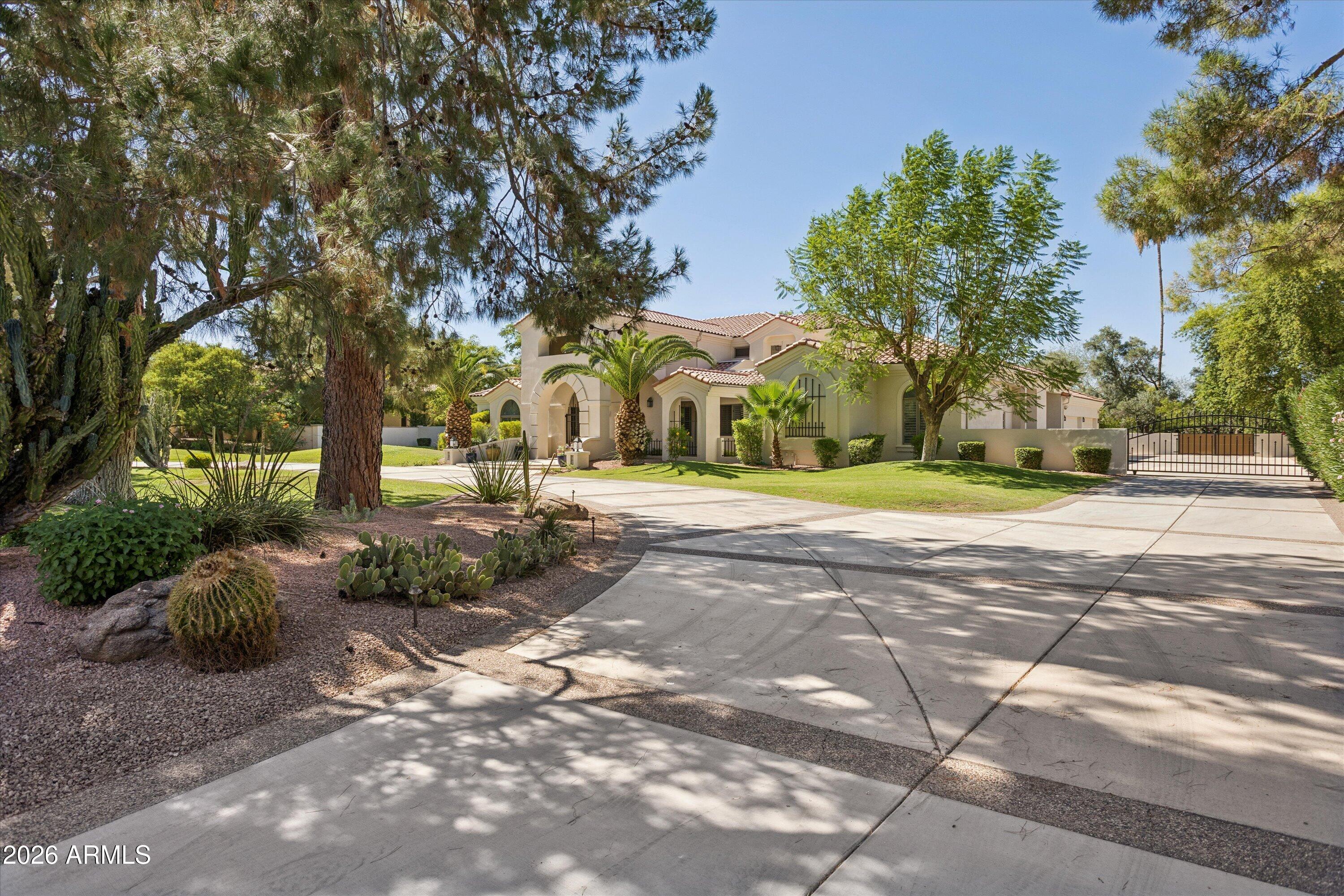 5912 E SAPPHIRE Lane