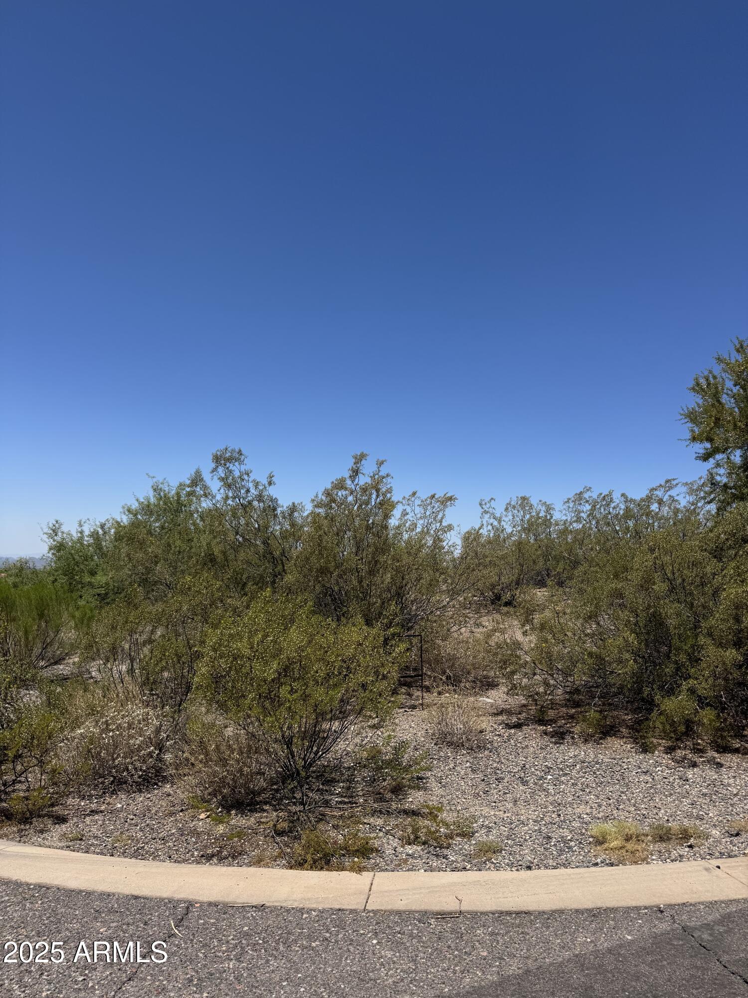 SUMMIT VISTAS - Land