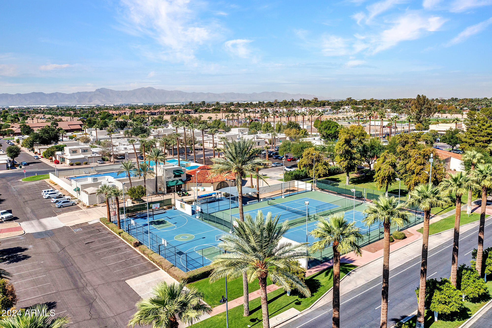 Litchfield Park, Arizona 85340, United States, 3 Bedrooms Bedrooms, ,2 BathroomsBathrooms,Residential,Pending,117644