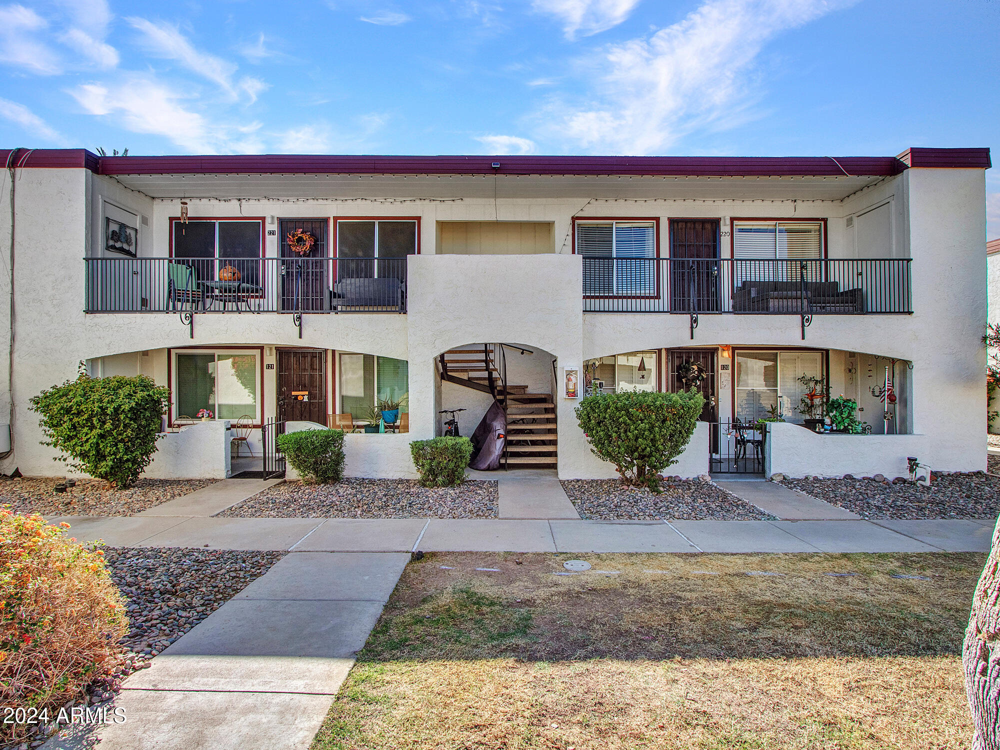 Litchfield Park, Arizona 85340, United States, 3 Bedrooms Bedrooms, ,2 BathroomsBathrooms,Residential,Pending,117644