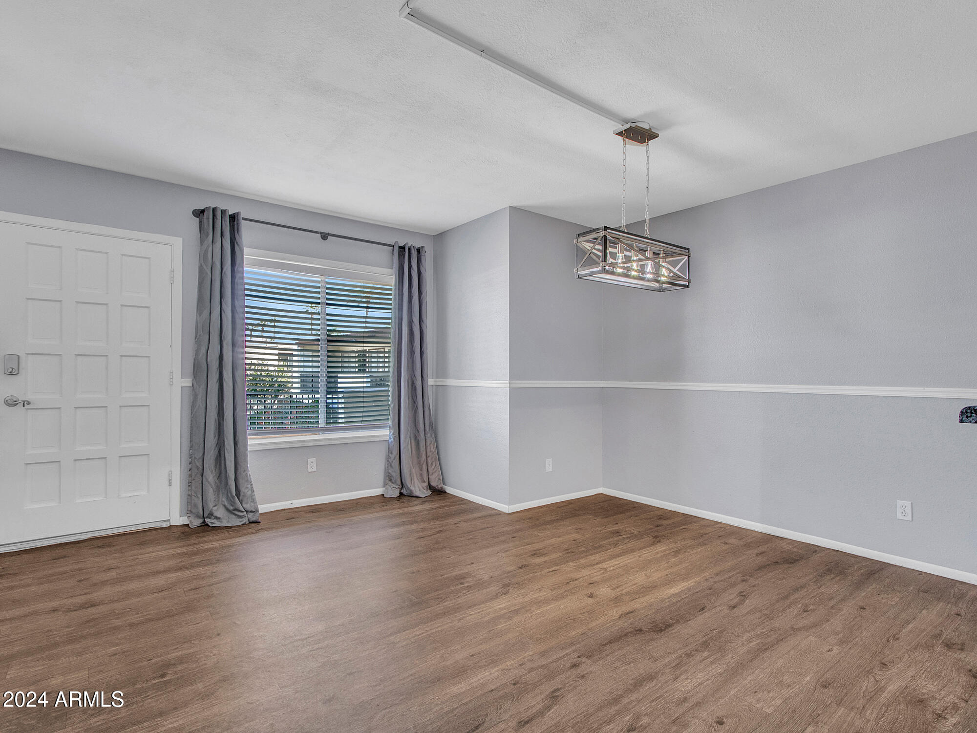 Litchfield Park, Arizona 85340, United States, 3 Bedrooms Bedrooms, ,2 BathroomsBathrooms,Residential,Pending,117644