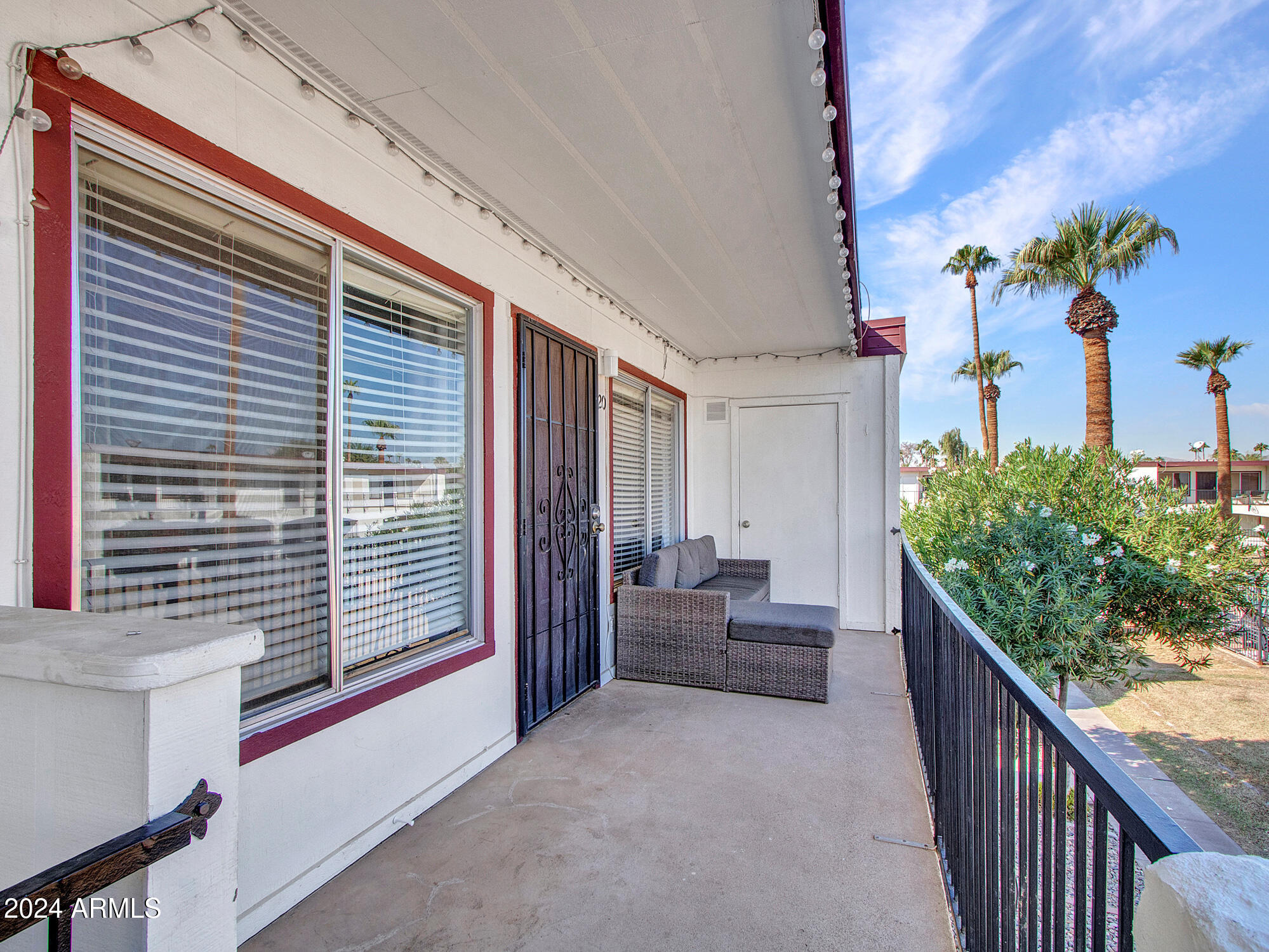 Litchfield Park, Arizona 85340, United States, 3 Bedrooms Bedrooms, ,2 BathroomsBathrooms,Residential,Pending,117644