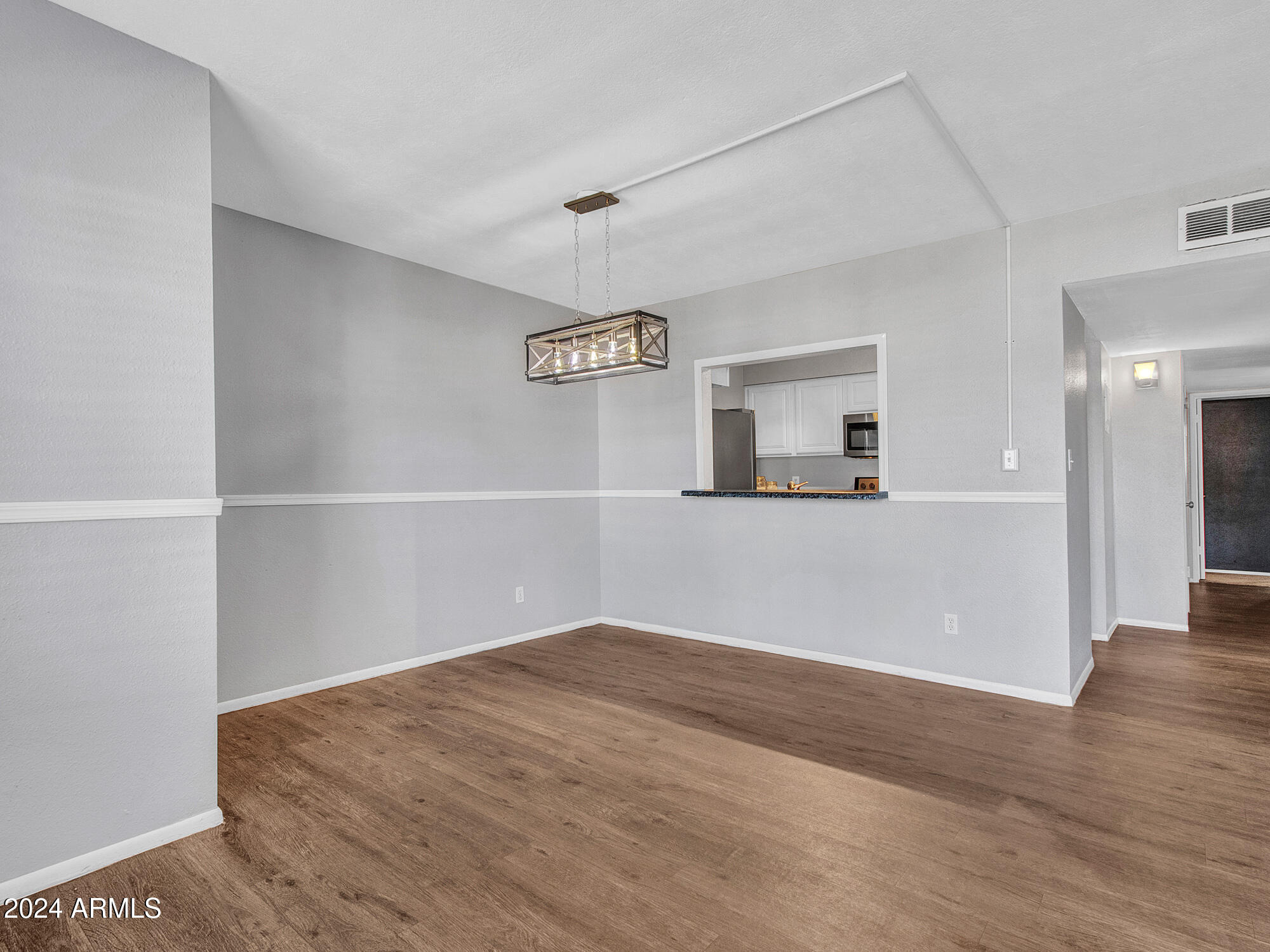 Litchfield Park, Arizona 85340, United States, 3 Bedrooms Bedrooms, ,2 BathroomsBathrooms,Residential,Pending,117644