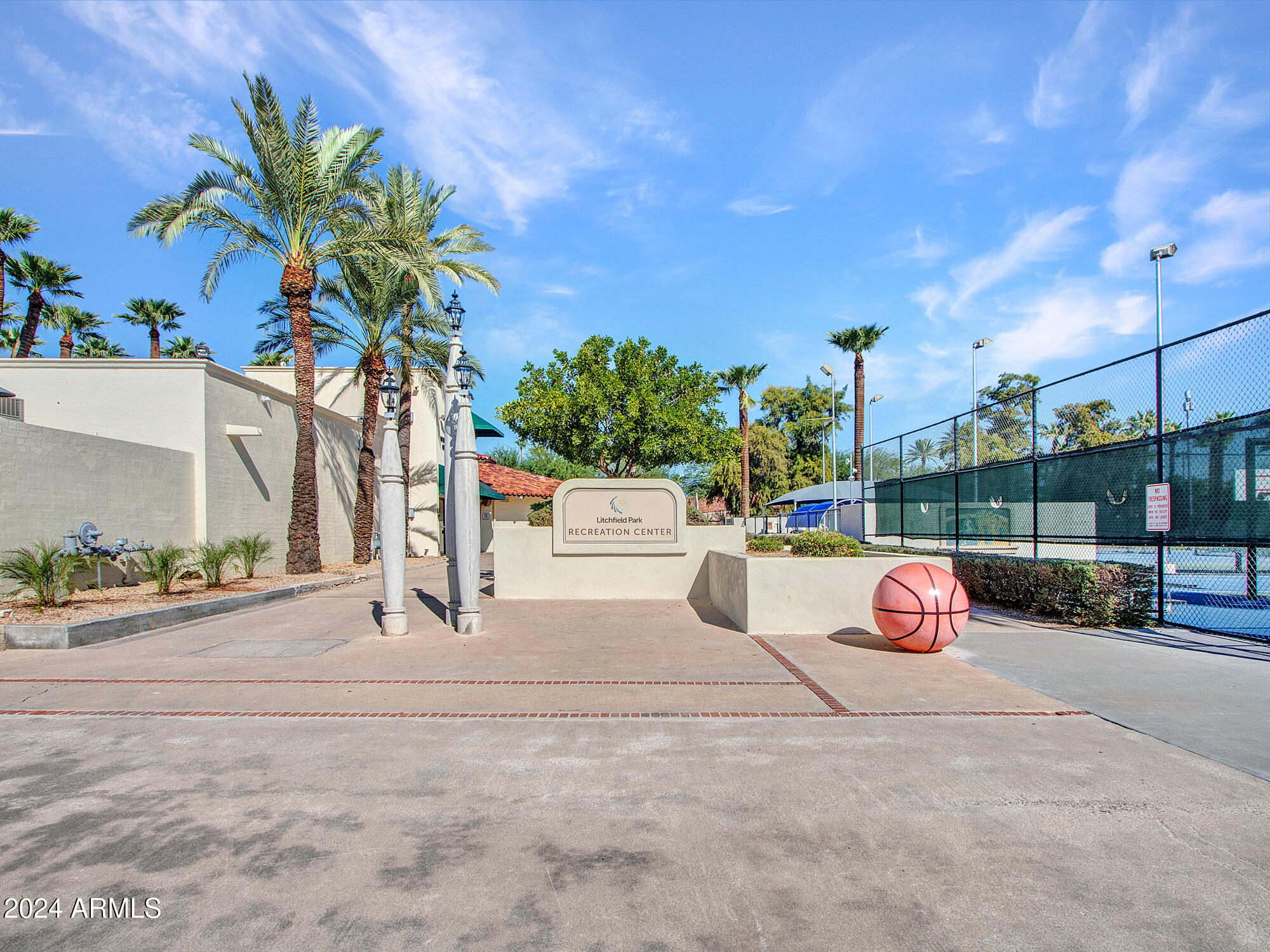 Litchfield Park, Arizona 85340, United States, 3 Bedrooms Bedrooms, ,2 BathroomsBathrooms,Residential,Pending,117644