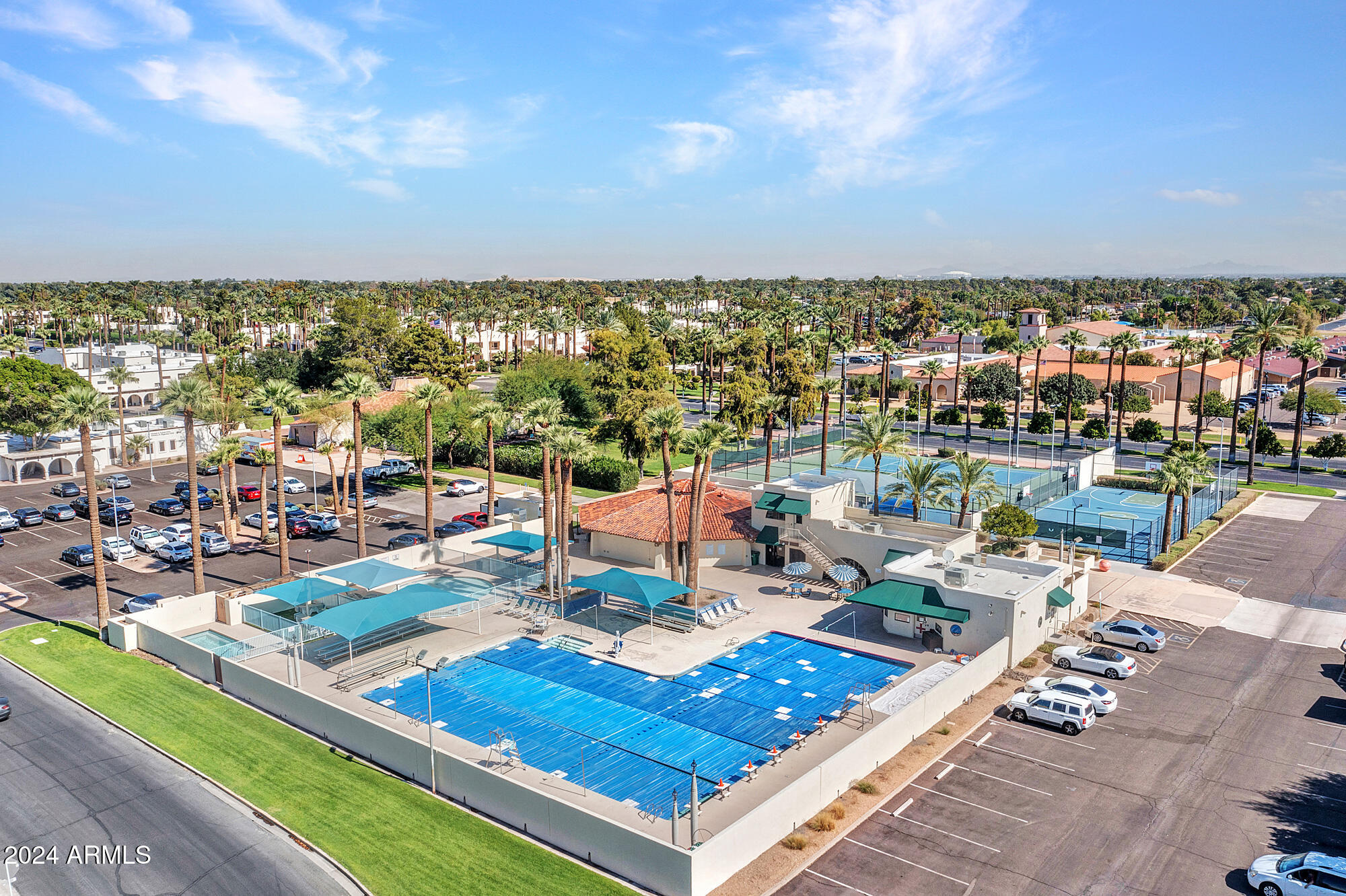 Litchfield Park, Arizona 85340, United States, 3 Bedrooms Bedrooms, ,2 BathroomsBathrooms,Residential,Pending,117644