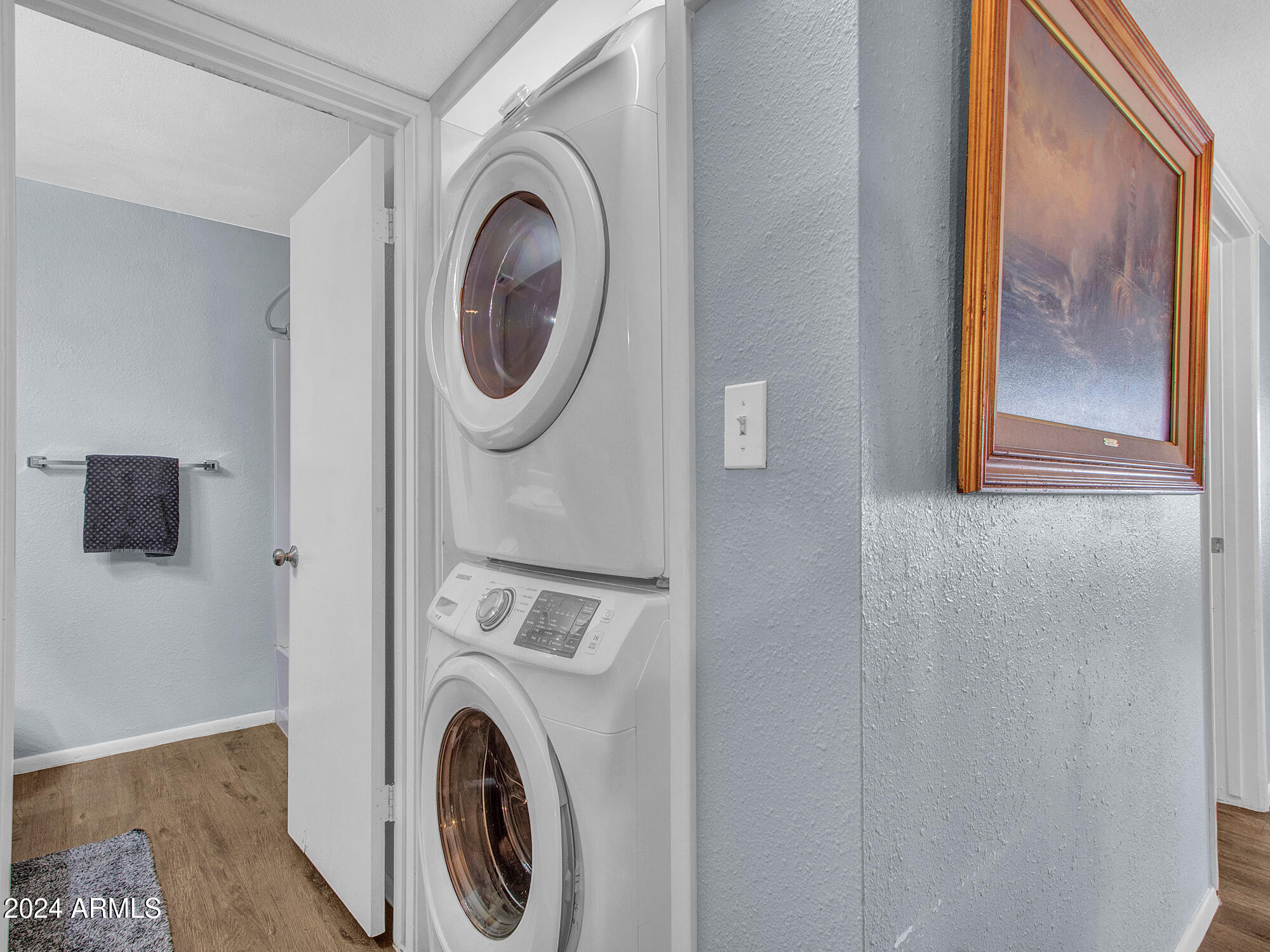 Litchfield Park, Arizona 85340, United States, 3 Bedrooms Bedrooms, ,2 BathroomsBathrooms,Residential,Pending,117644