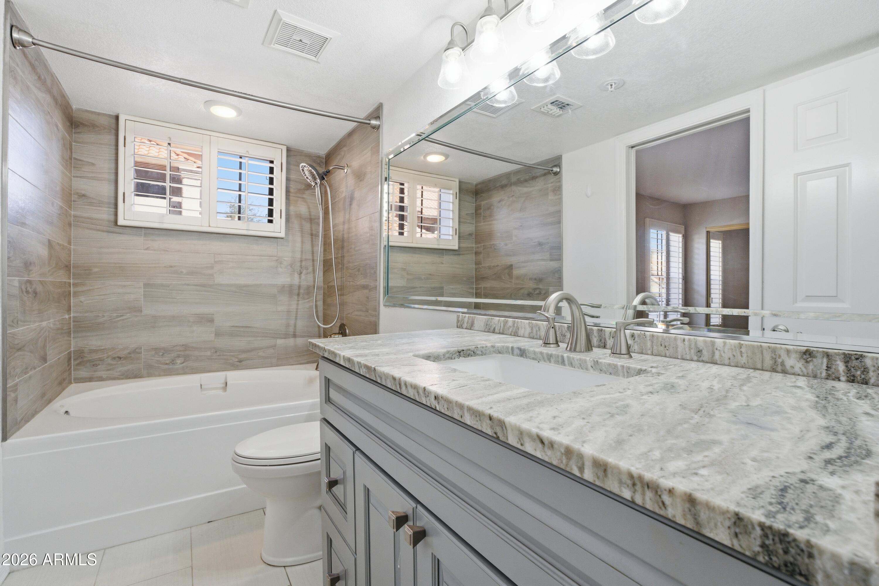 1211 N MILLER Road 101