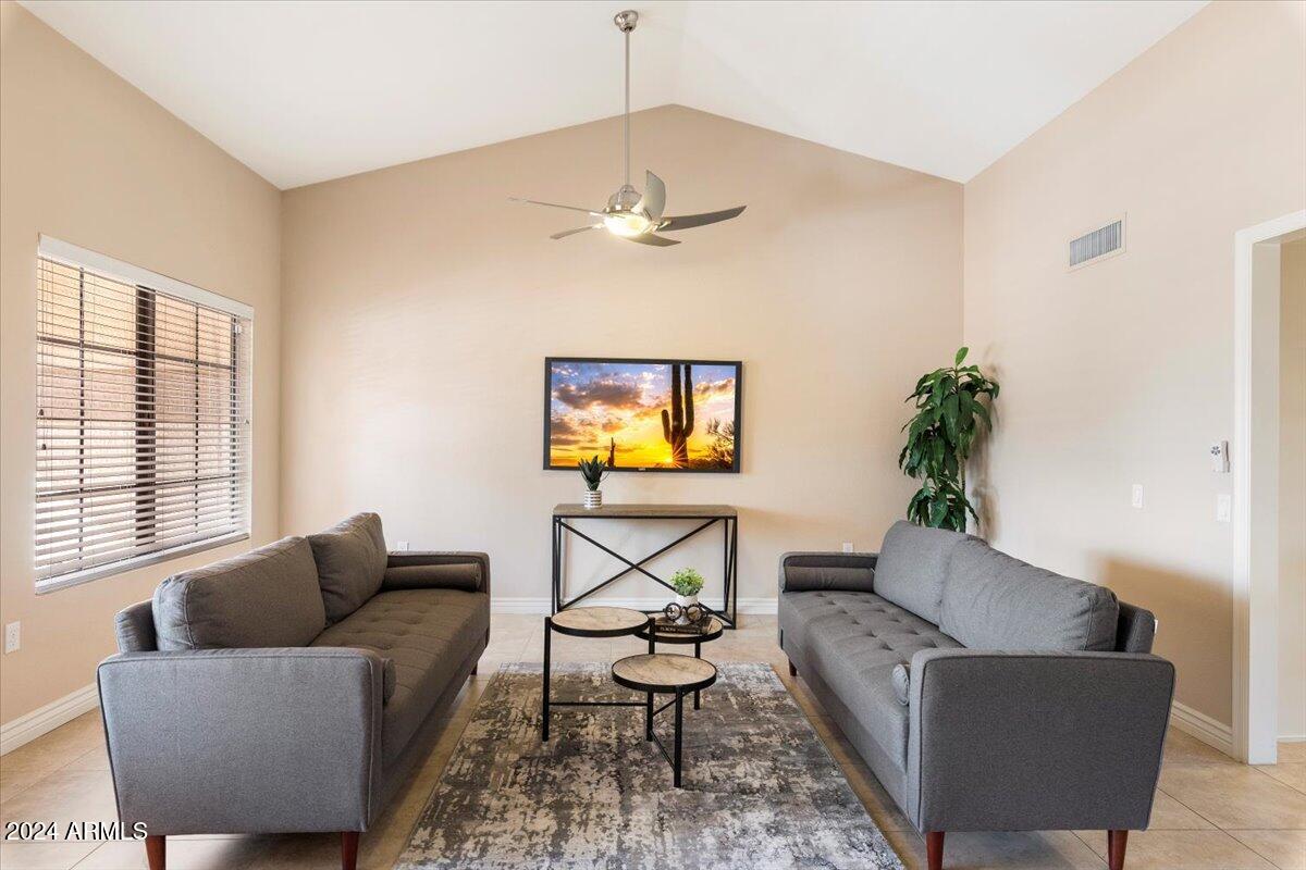 12318 W FIELDSTONE Drive