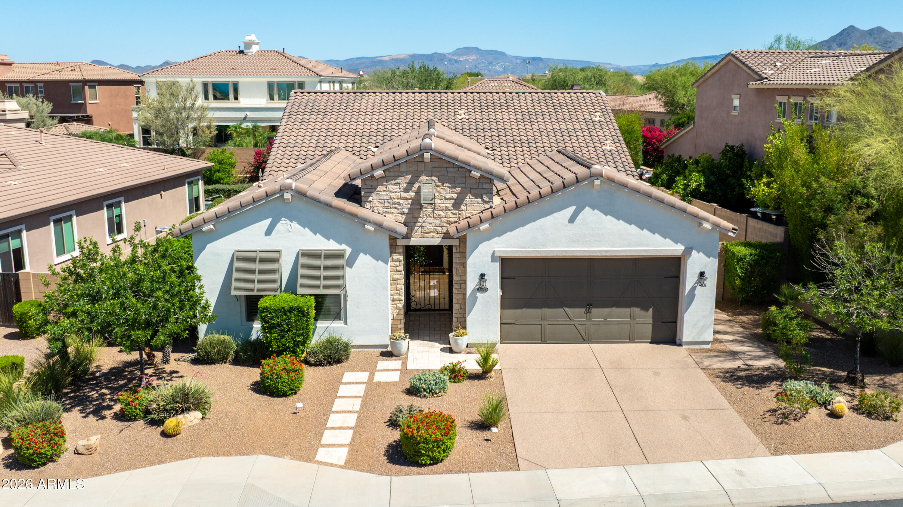 MONTE VISTA - Residential