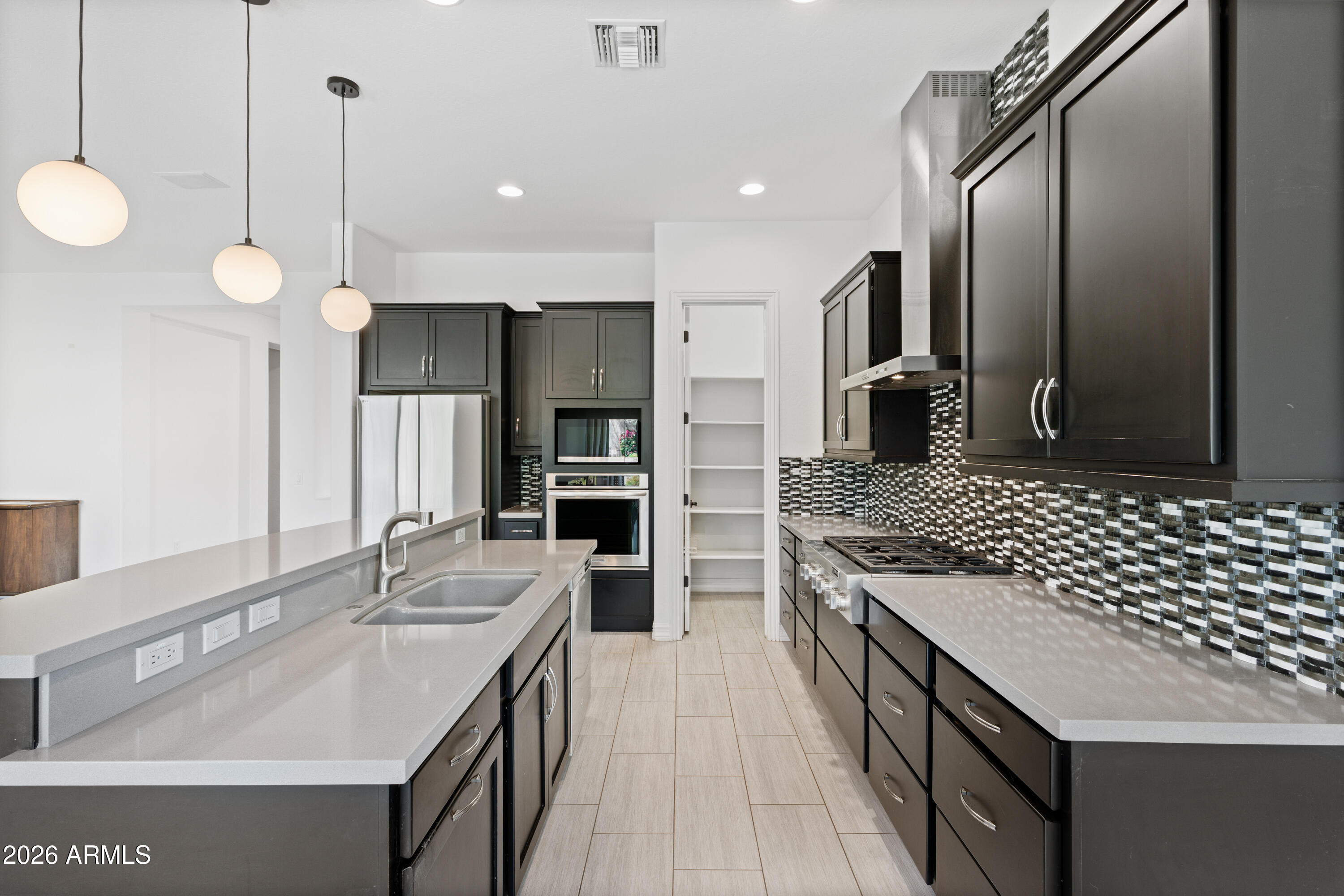 MONTE VISTA - Residential