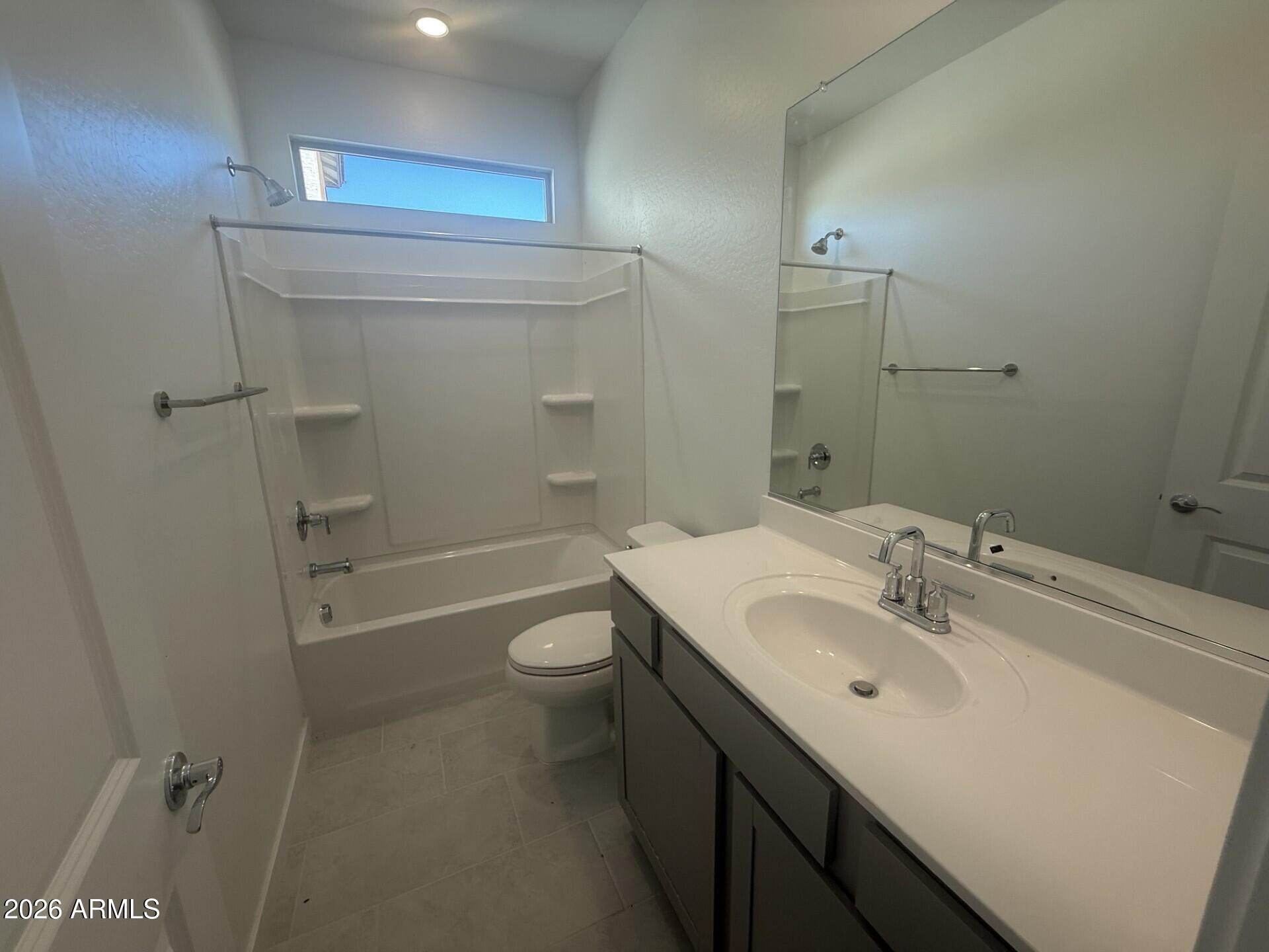 25238 W LA SALLE Street