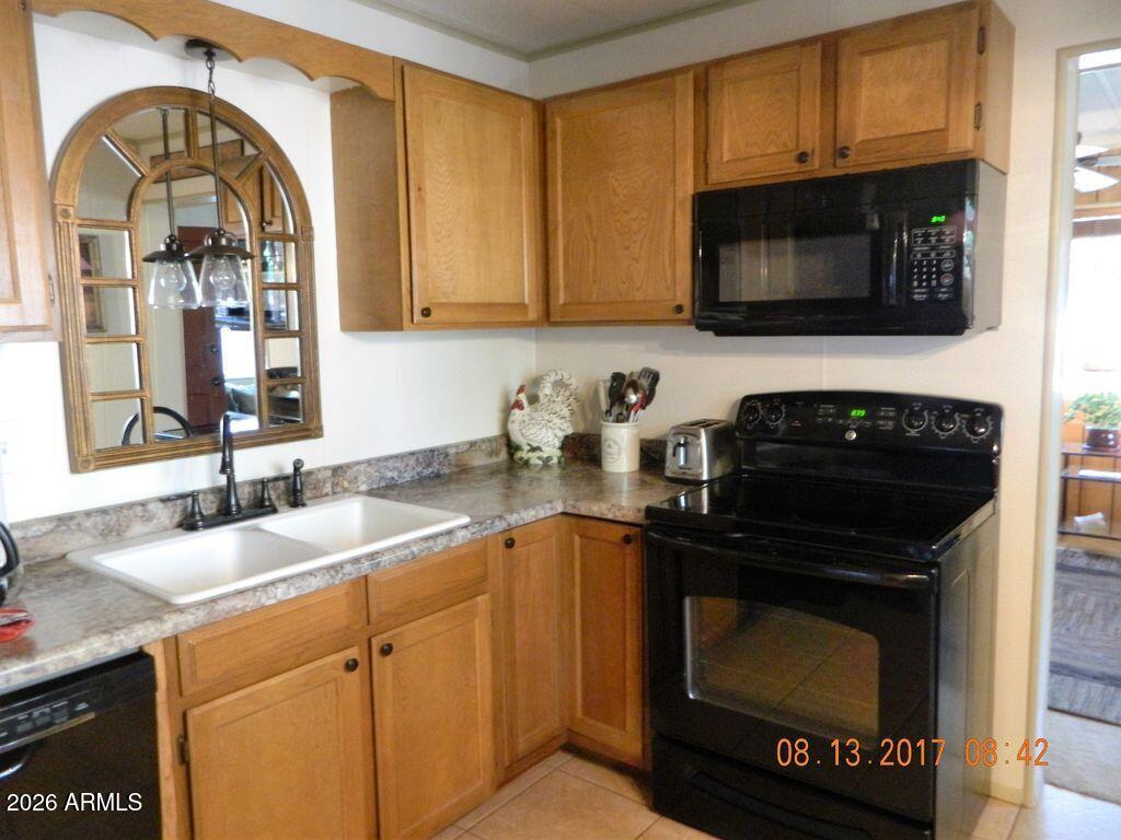 261 N POWDER HORN Lane