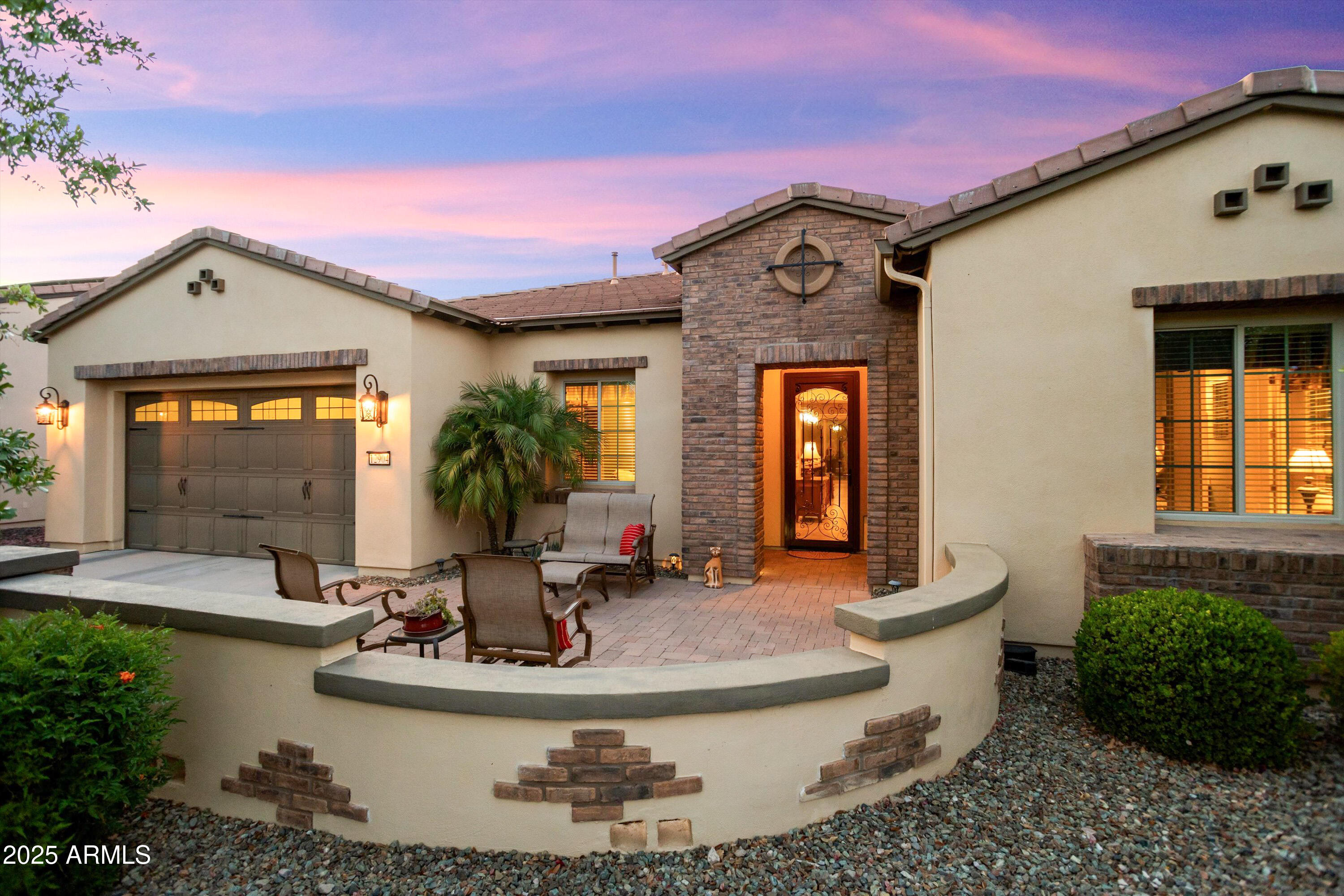 12904 W DALE Lane