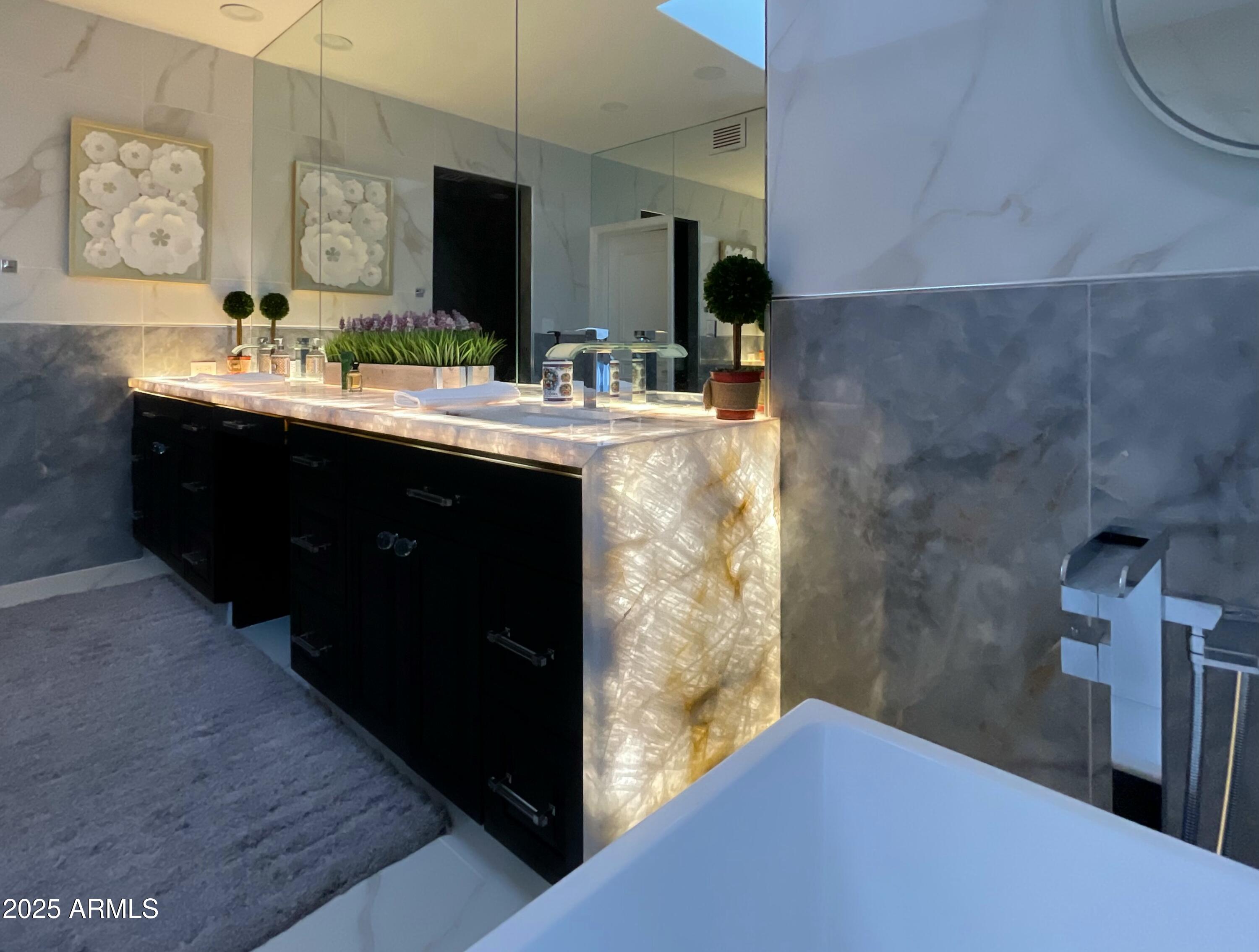 10113 E TOPAZ Drive