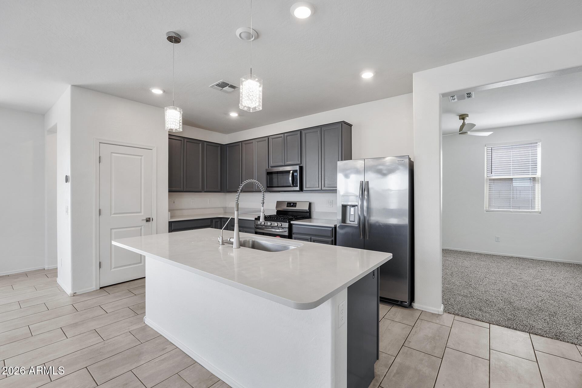 2435 W KOWALSKY Lane