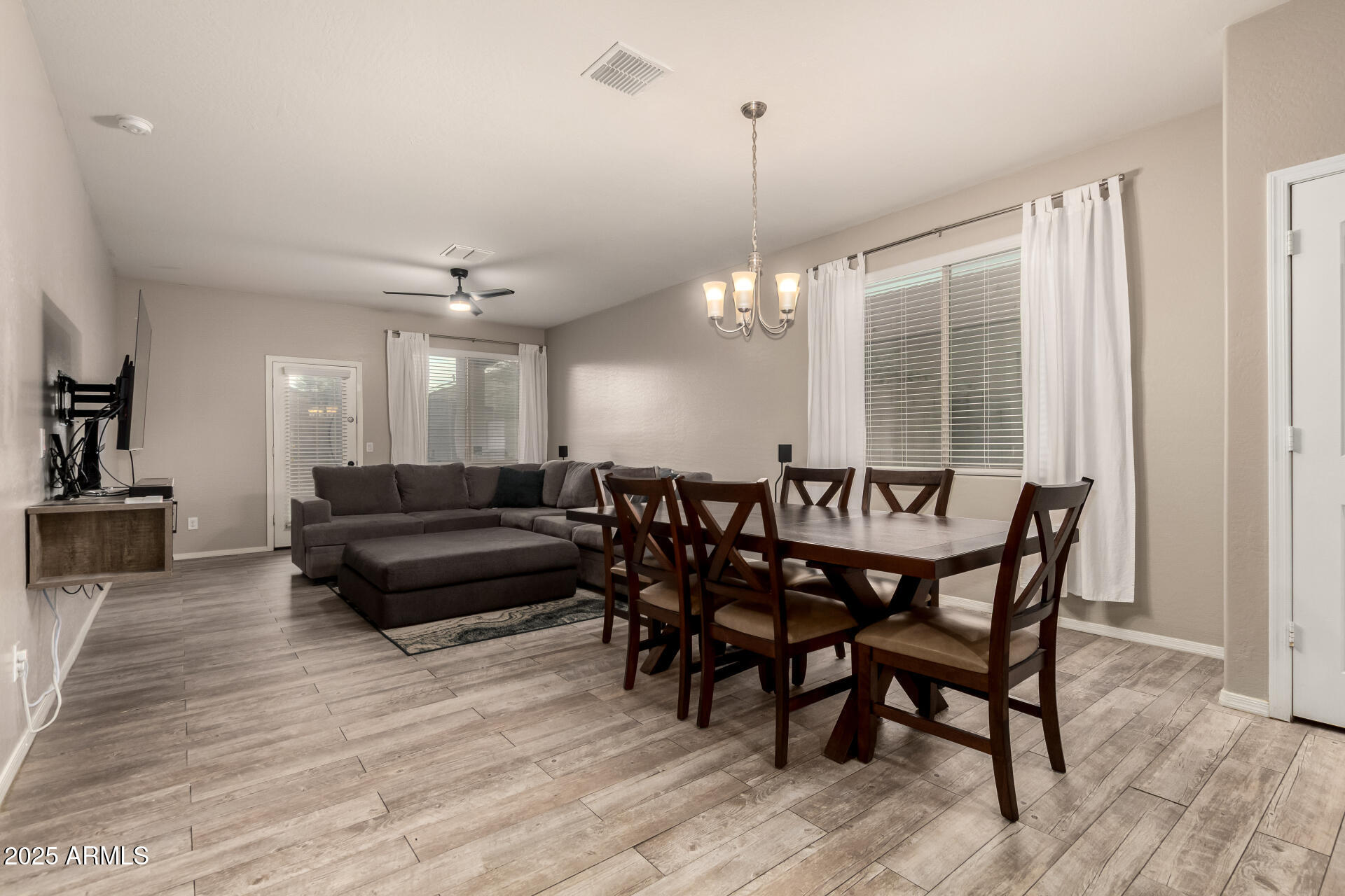 23840 W TAMARISK Avenue