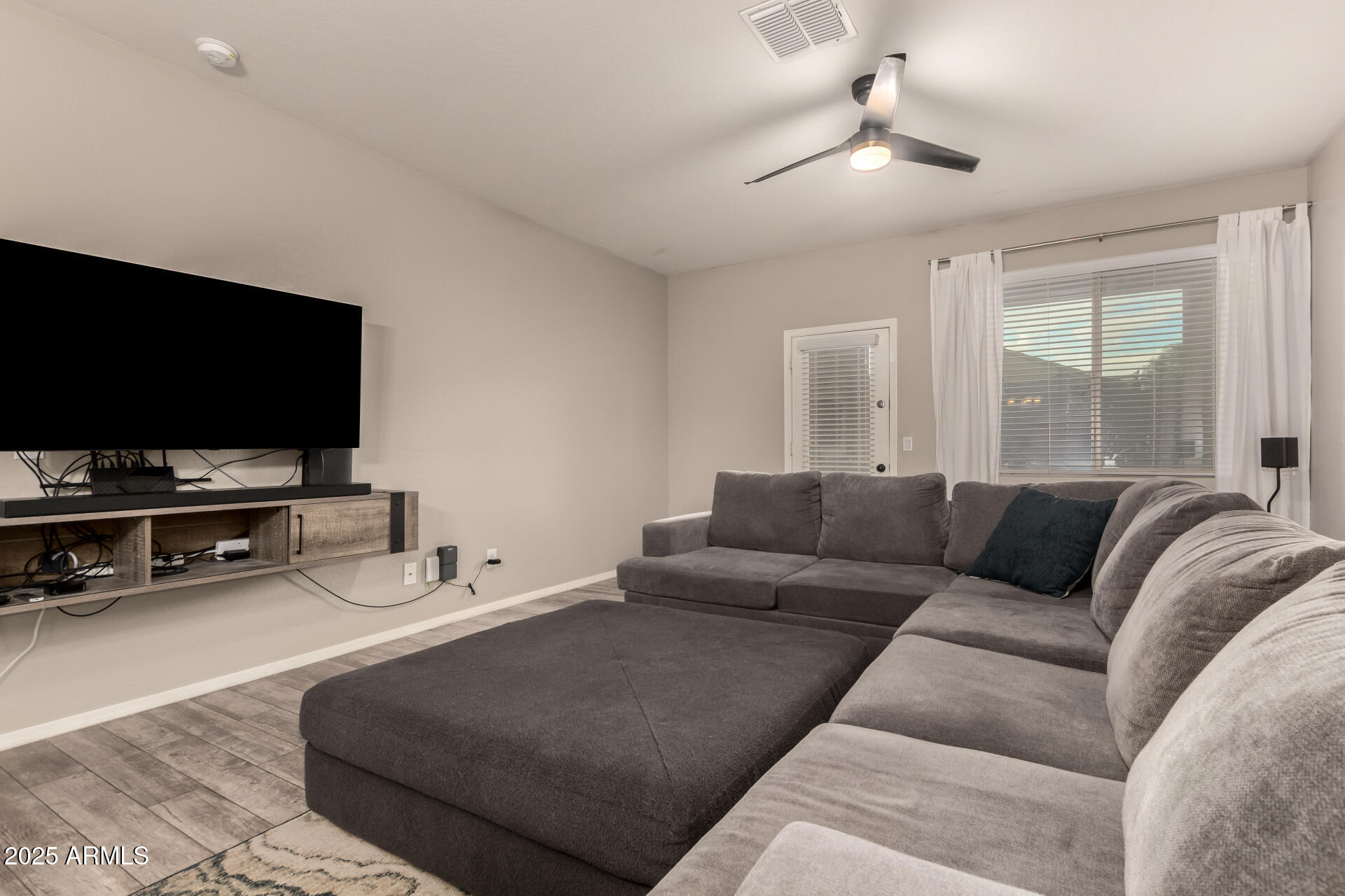 23840 W TAMARISK Avenue