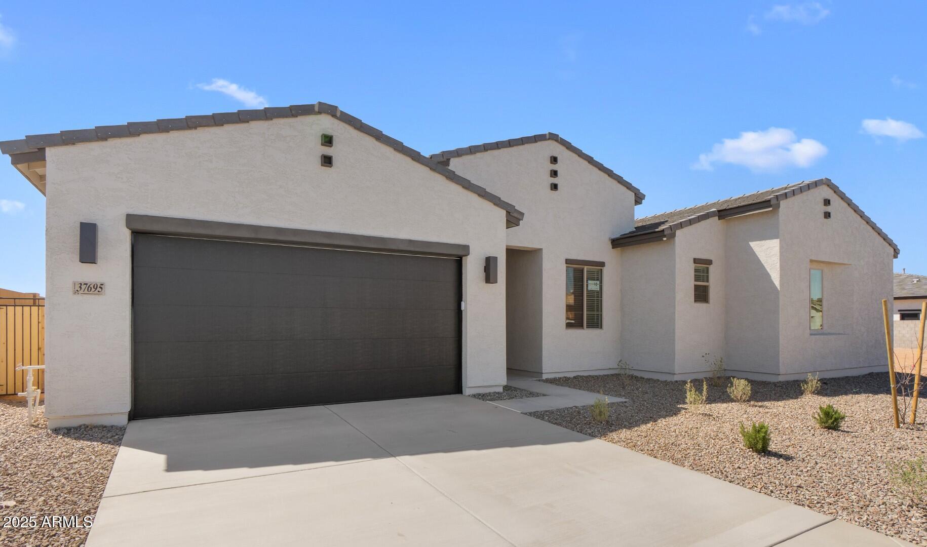 37695 W Santa Maria Street