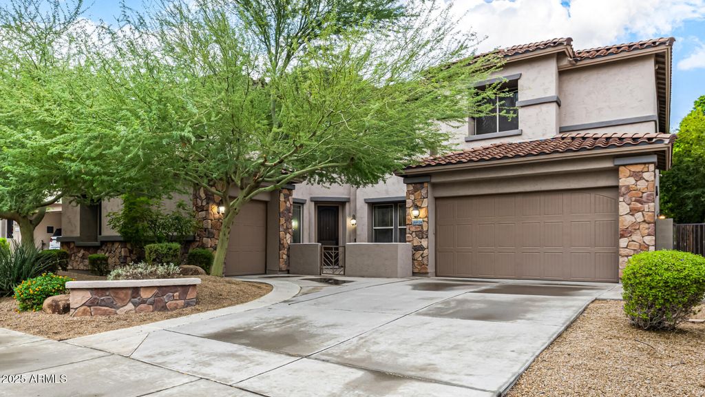 Photo of 26924 N 89th Drive, Peoria, AZ 85383 (MLS # 6931893)