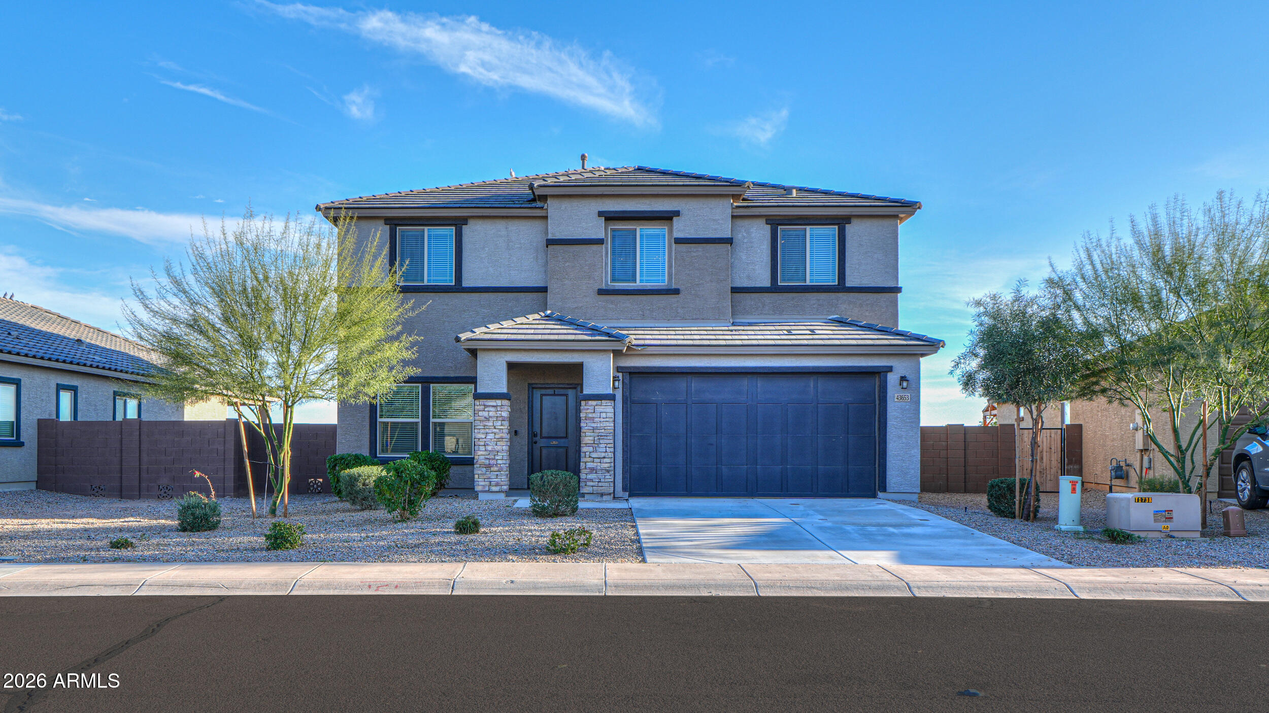 43653 W CYPRESS Lane