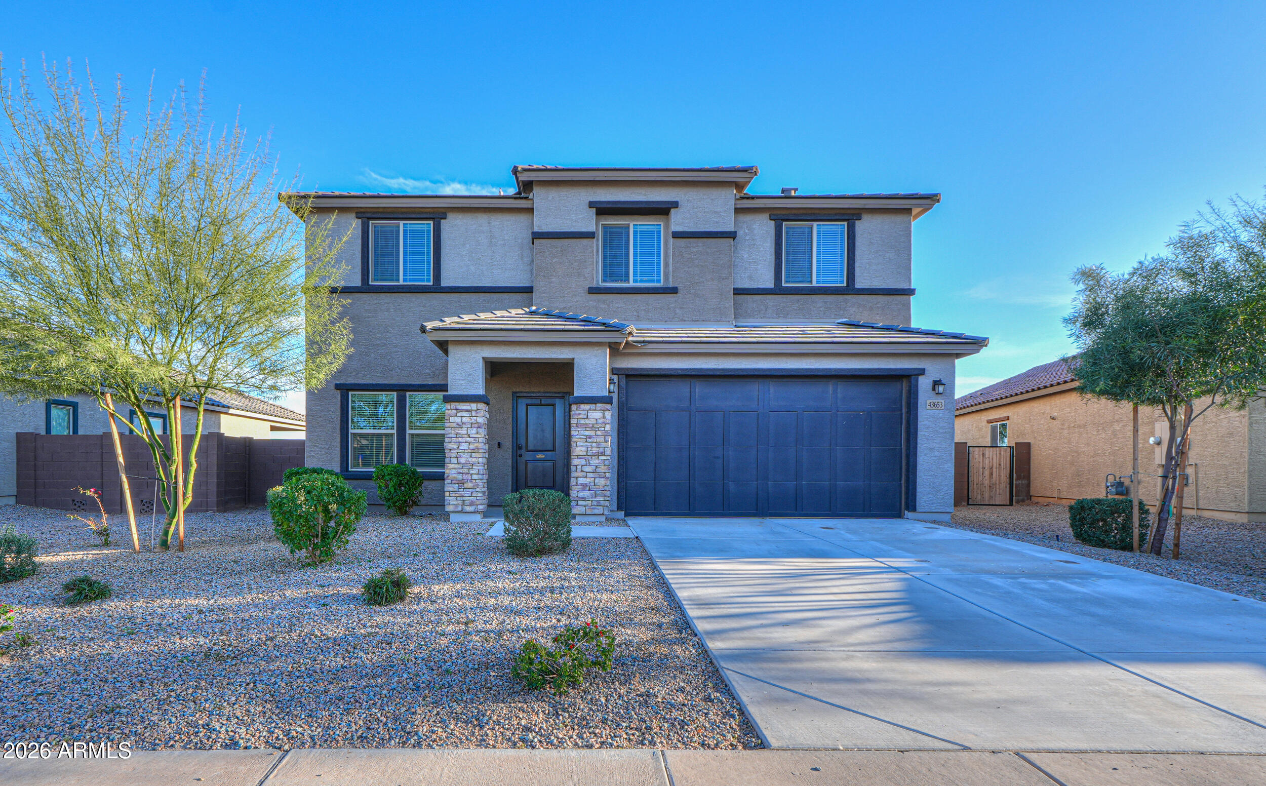 43653 W CYPRESS Lane