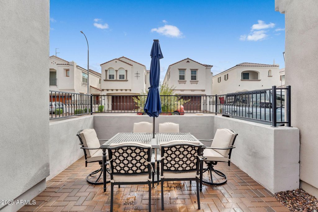 Photo of 274 E Raleigh Drive, Chandler, AZ 85286 (MLS # 6928701)