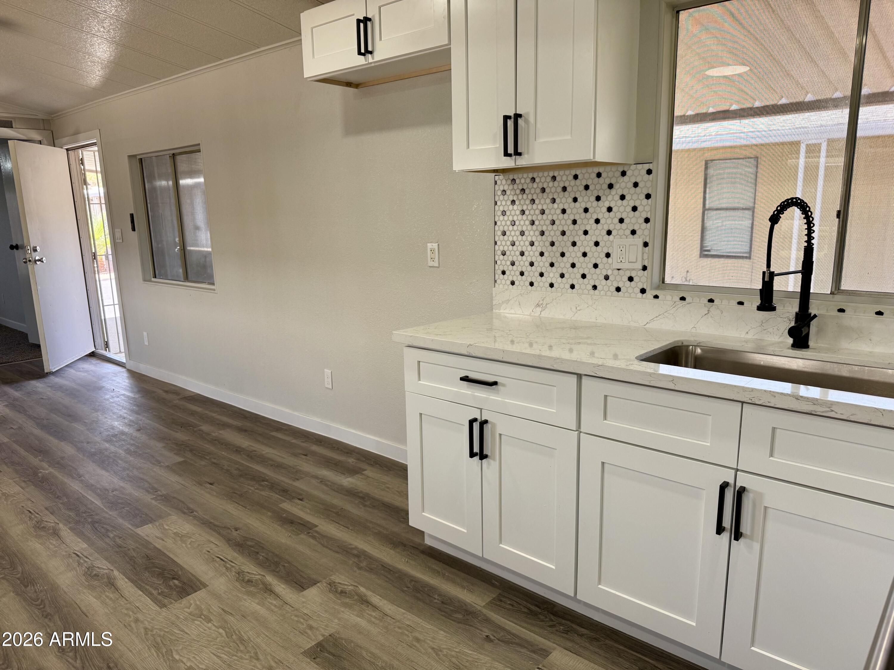 Paradise Groves Manufactured Home Park - Residential