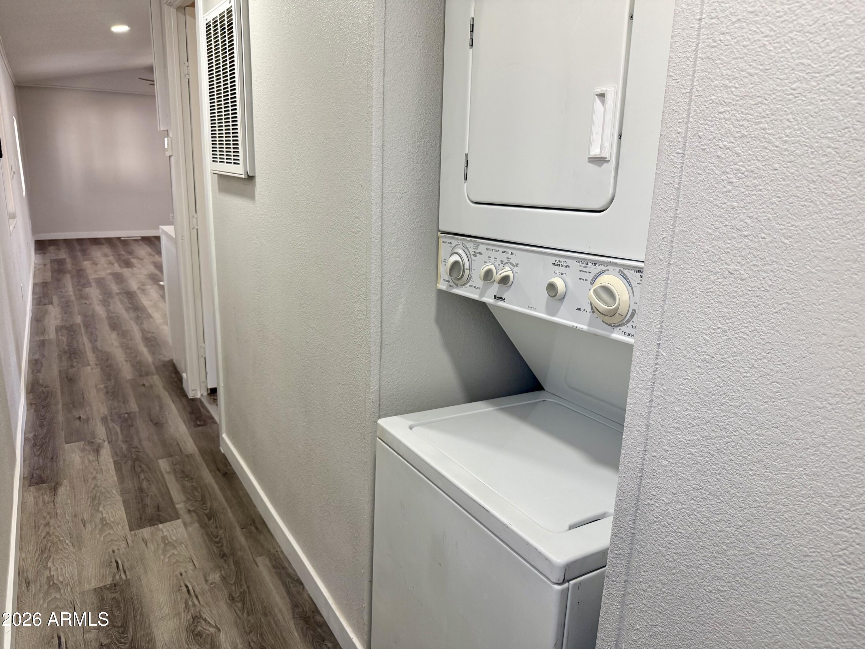 Paradise Groves Manufactured Home Park - Residential