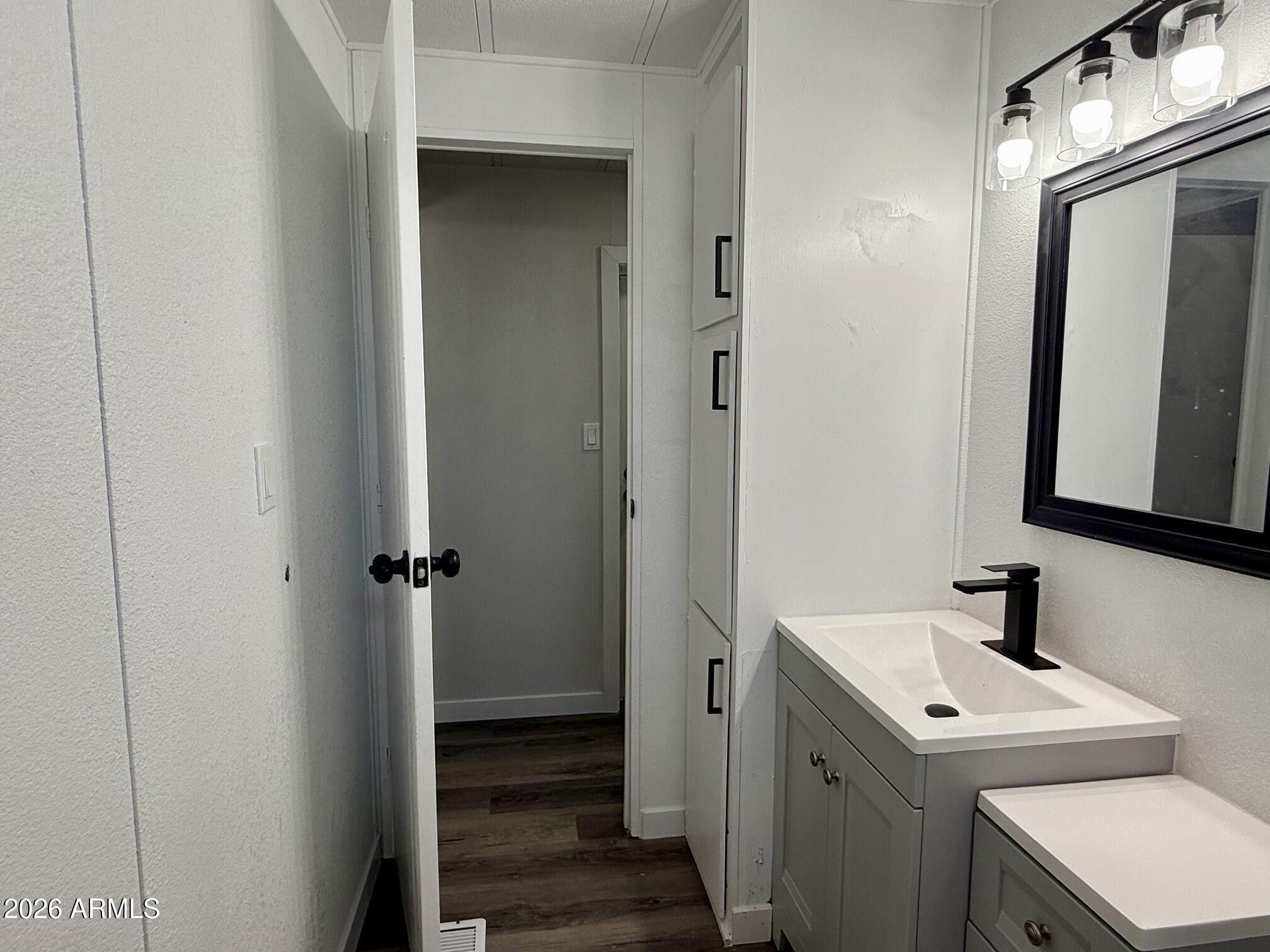 Paradise Groves Manufactured Home Park - Residential