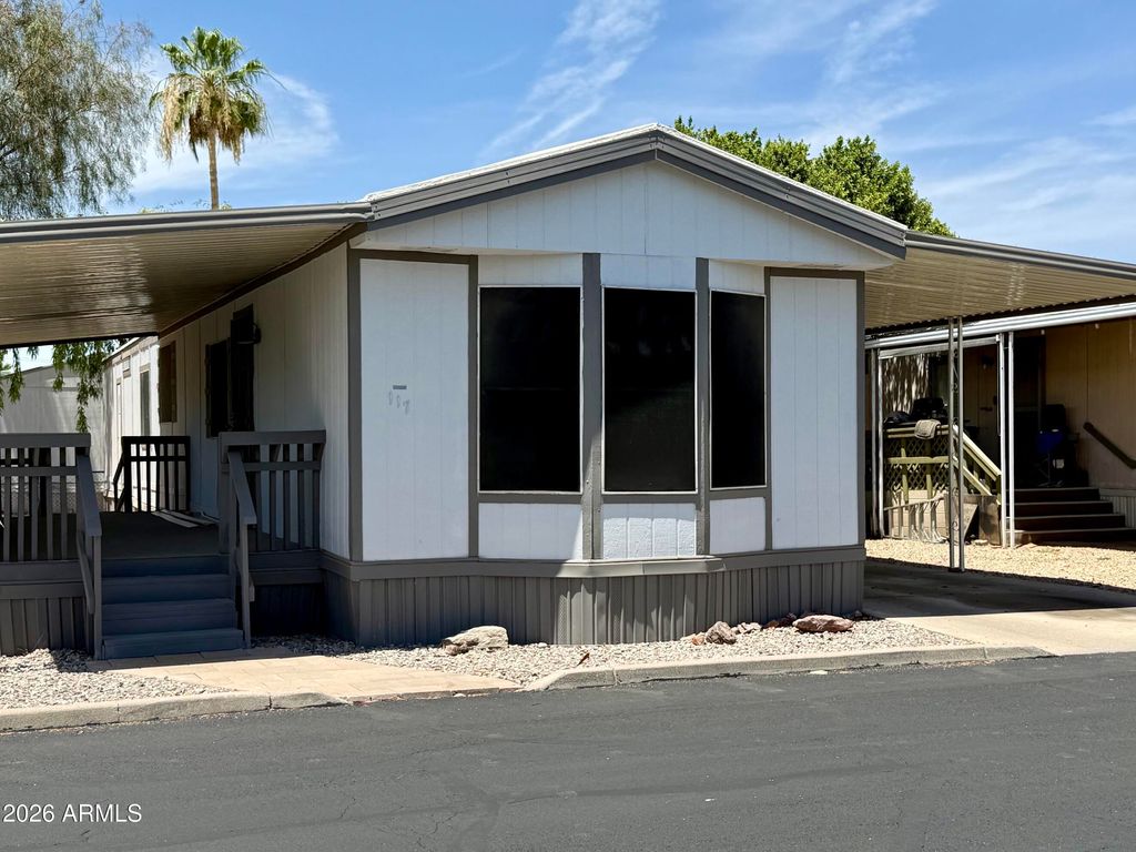 Photo of 8601 N 71st Avenue #117, Glendale, AZ 85301 (MLS # 7031173)