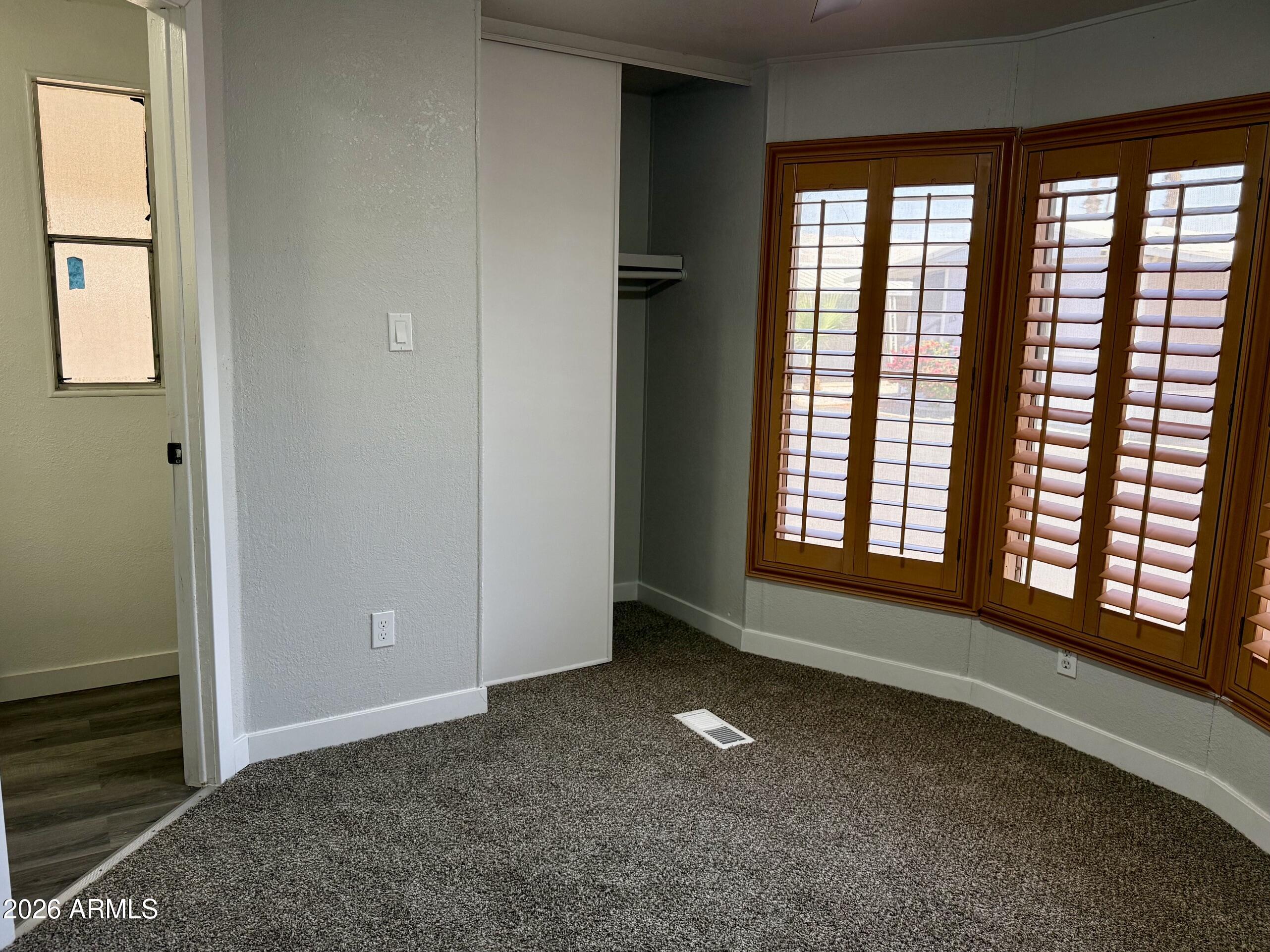 Paradise Groves Manufactured Home Park - Residential