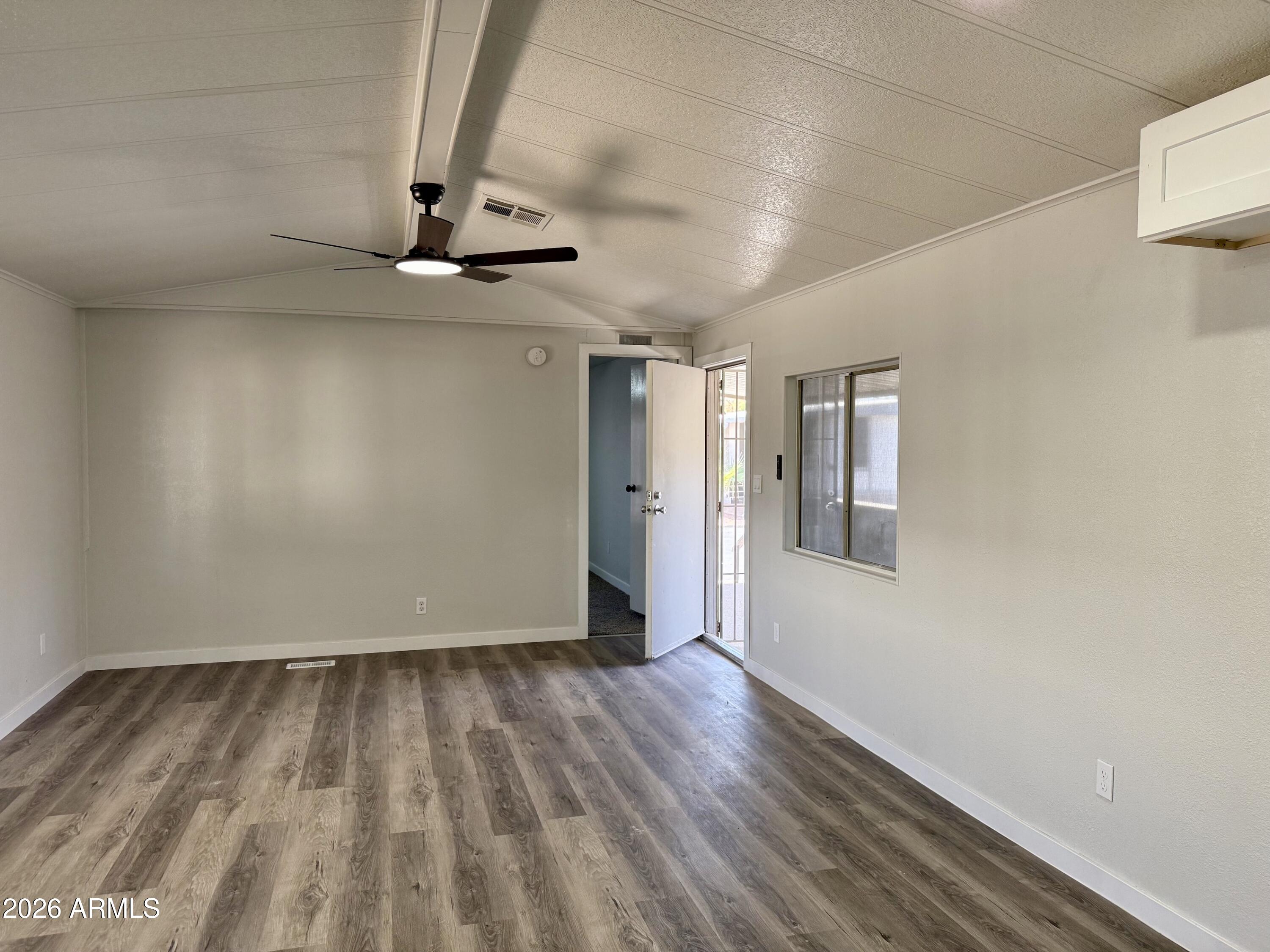 Paradise Groves Manufactured Home Park - Residential