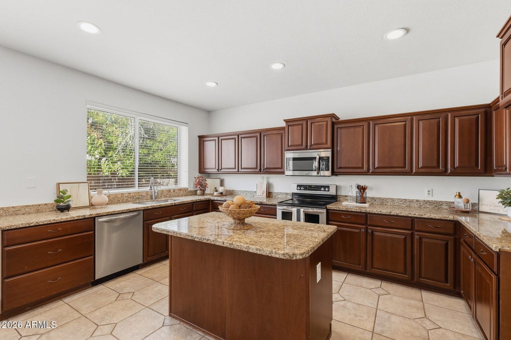 Photo of 6738 W Wahalla Lane, Glendale, AZ 85308 (MLS # 7082100)
