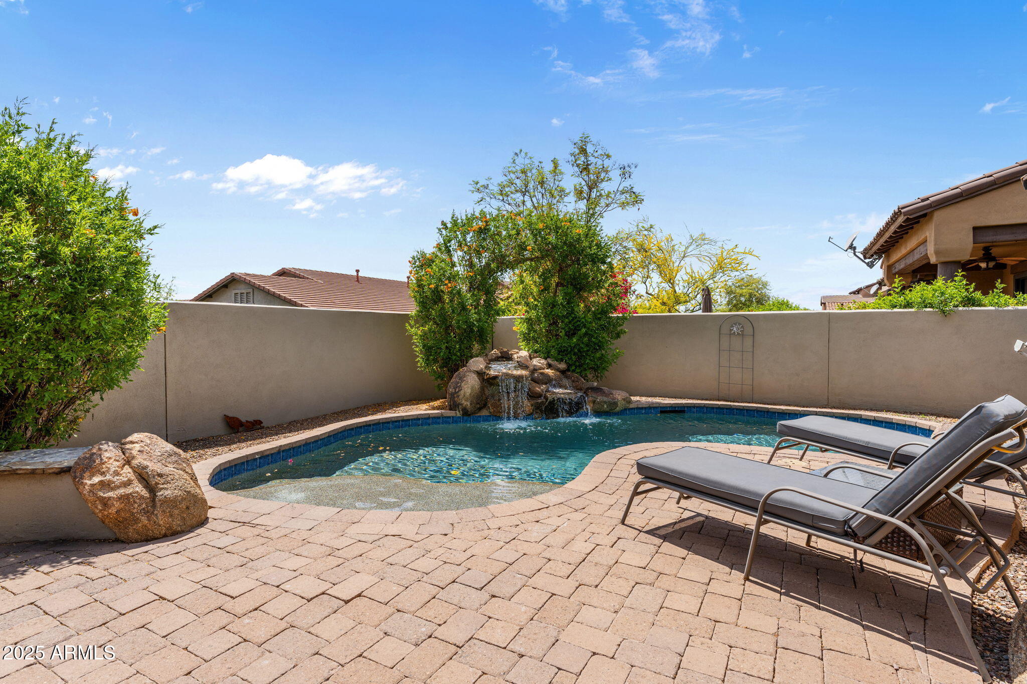 9285 E Canyon View