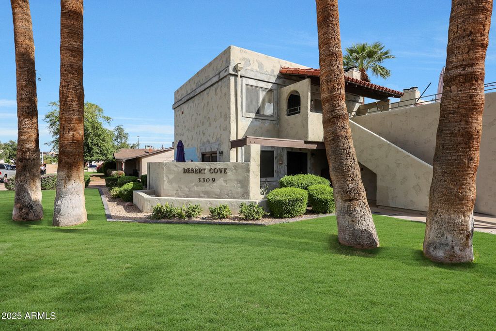 Photo of 3309 N 70th Street #102, Scottsdale, AZ 85251 (MLS # 6933463)