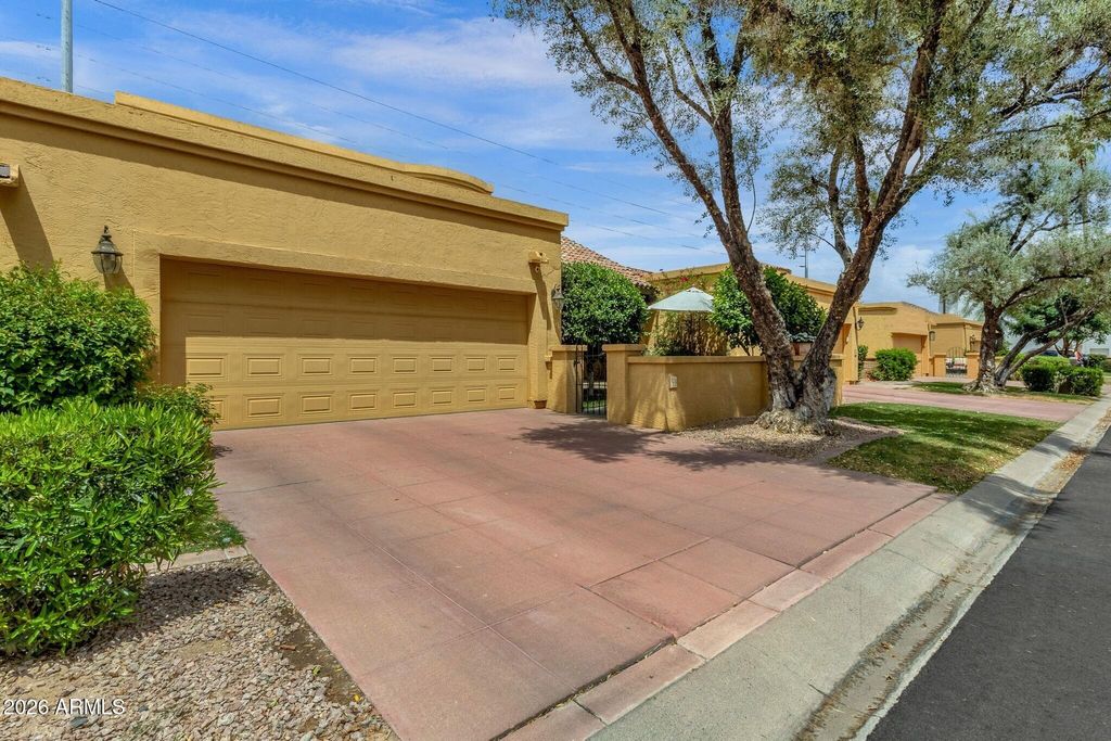 Photo of 7330 E Palo Verde Drive #22, Scottsdale, AZ 85250 (MLS # 7024525)