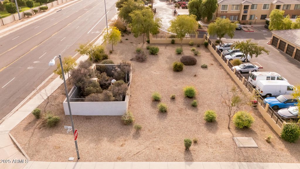 Photo of 10899 W Olive Avenue #G, Peoria, AZ 85345 (MLS # 6915688)