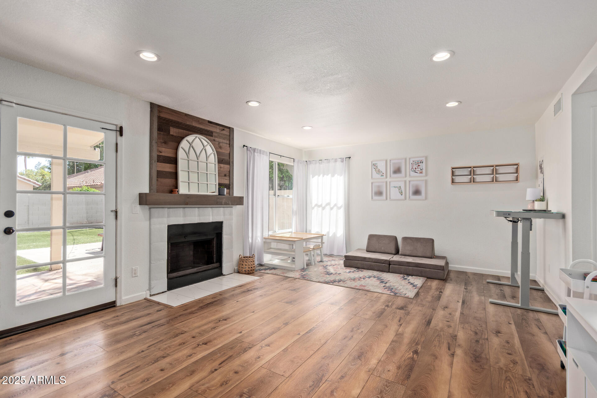2305 E MILLBRAE Court
