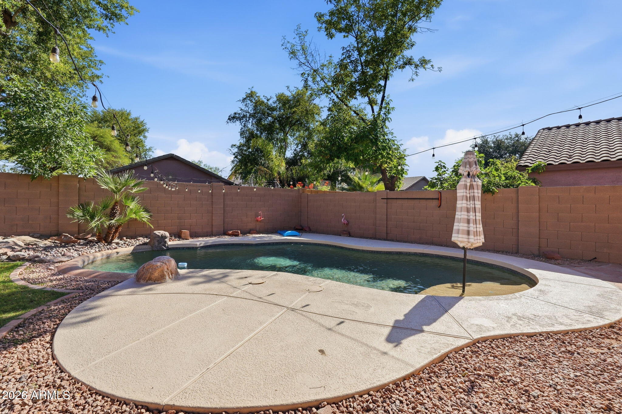 1789 E CARLA VISTA Drive