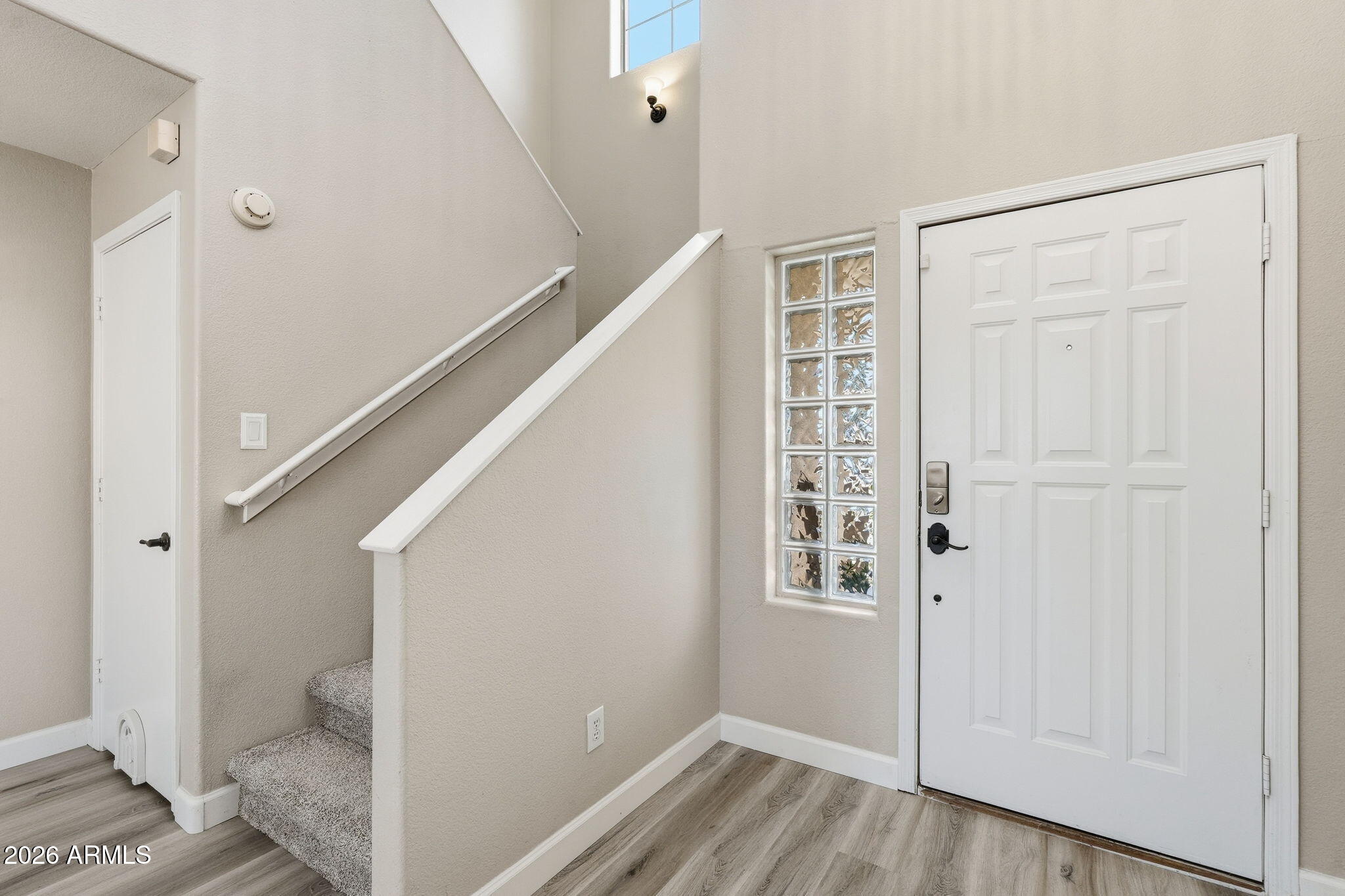 1789 E CARLA VISTA Drive