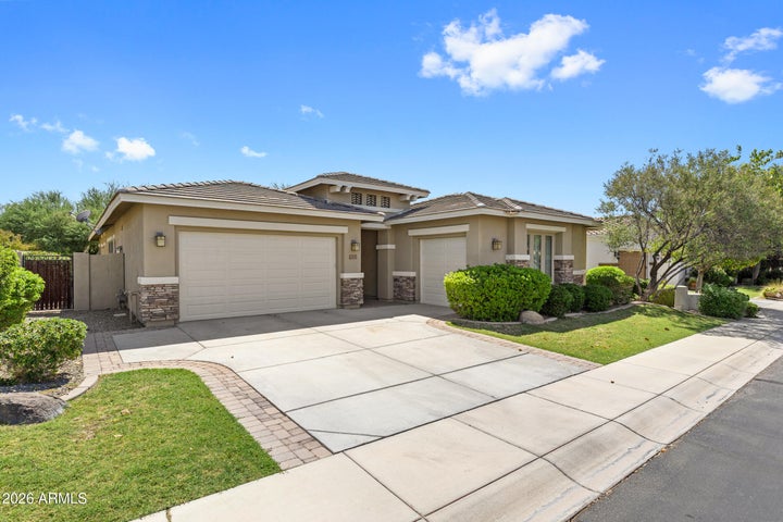Photo 1 of 41 — 6692 S LYON Drive, Gilbert, AZ 85298