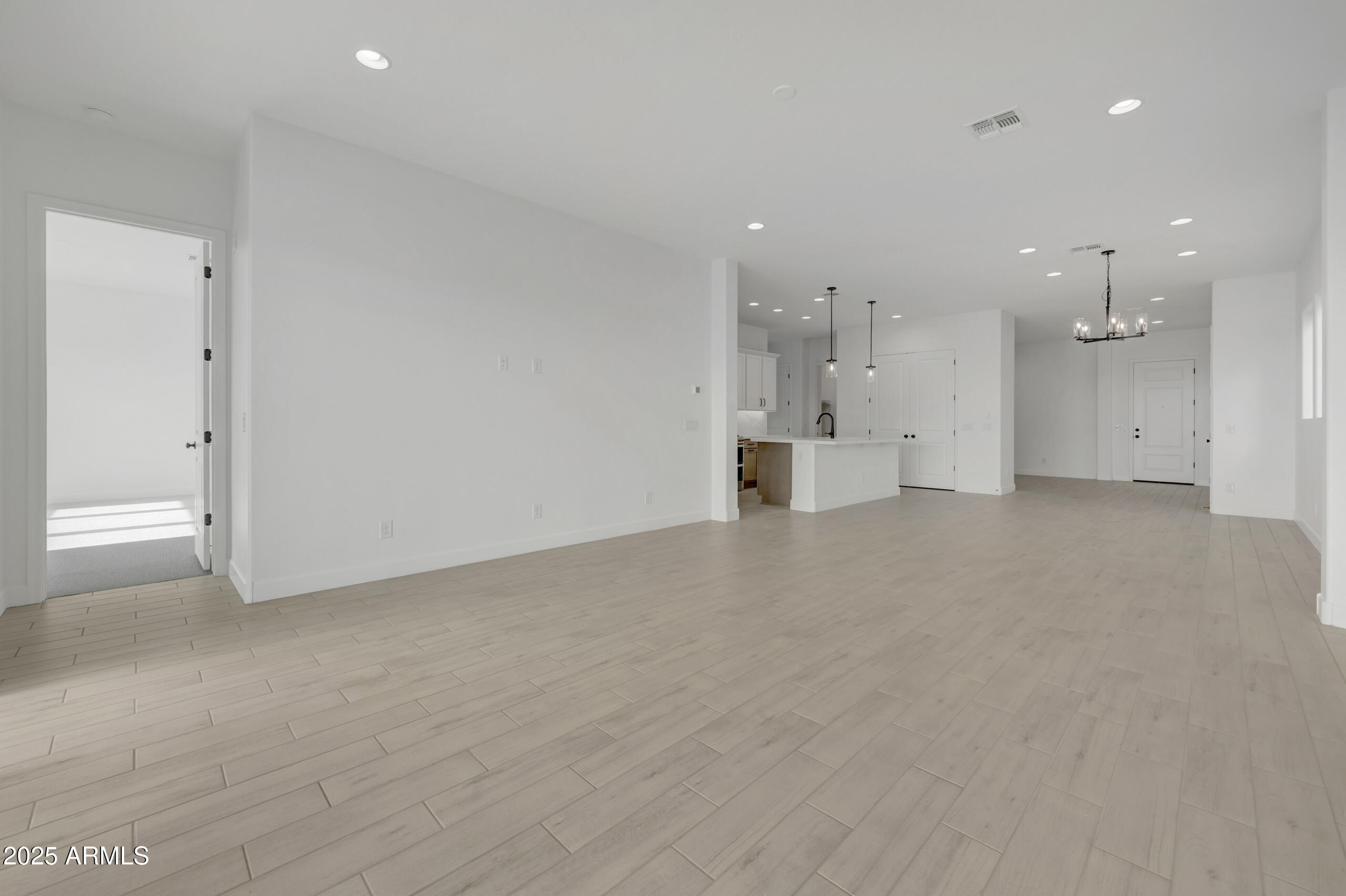 2391 E Amfissa Drive