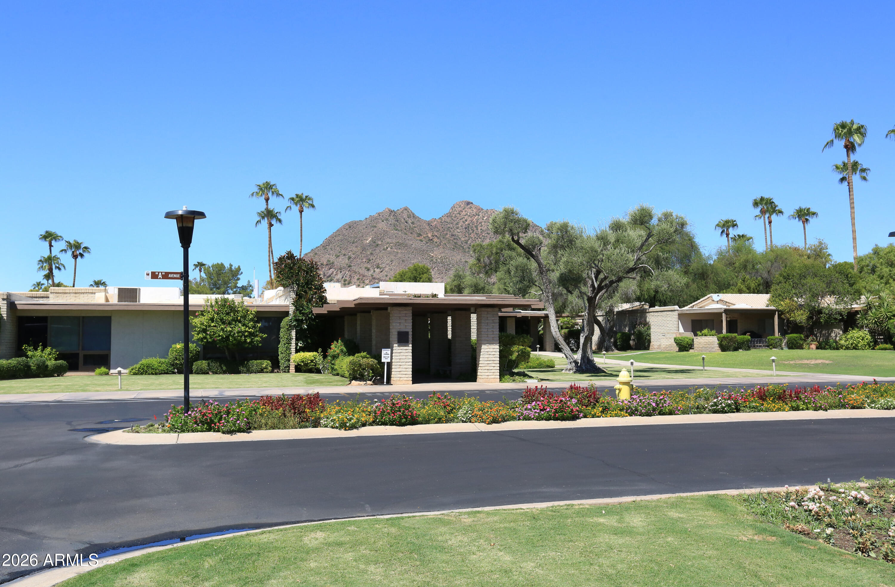 SCOTTSDALE HOUSE - Residential