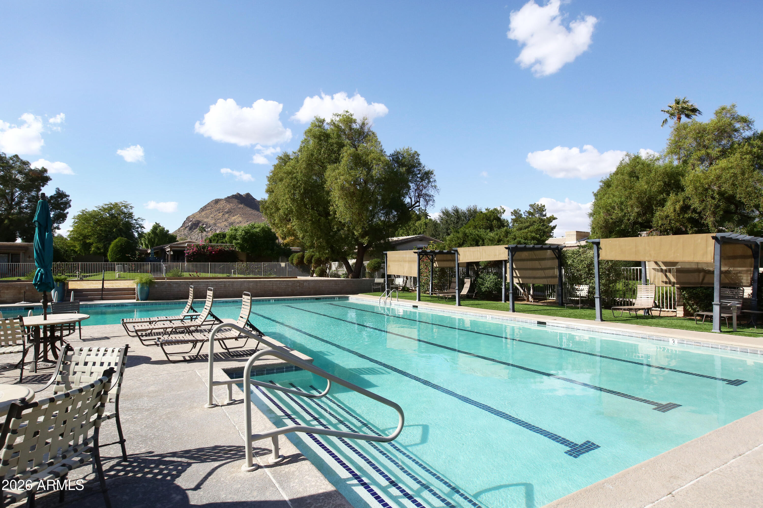 SCOTTSDALE HOUSE - Residential