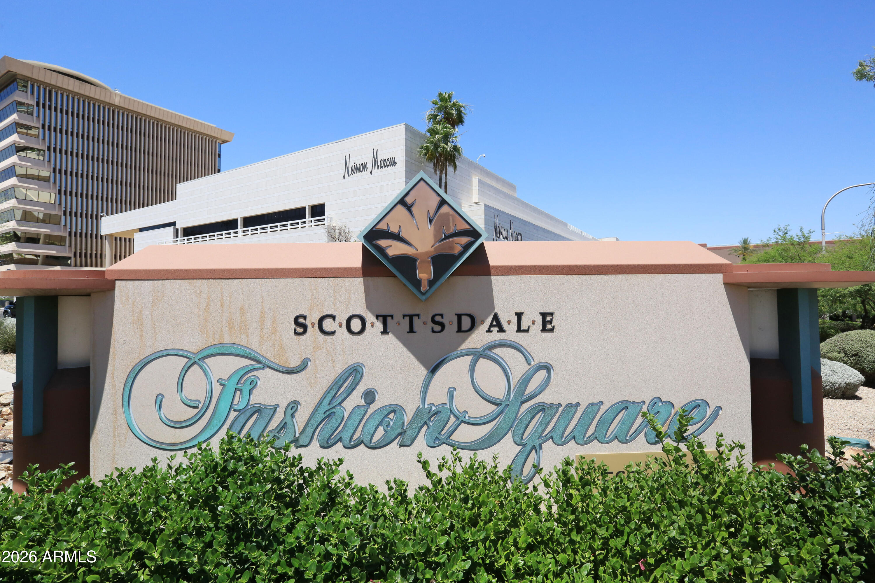SCOTTSDALE HOUSE - Residential