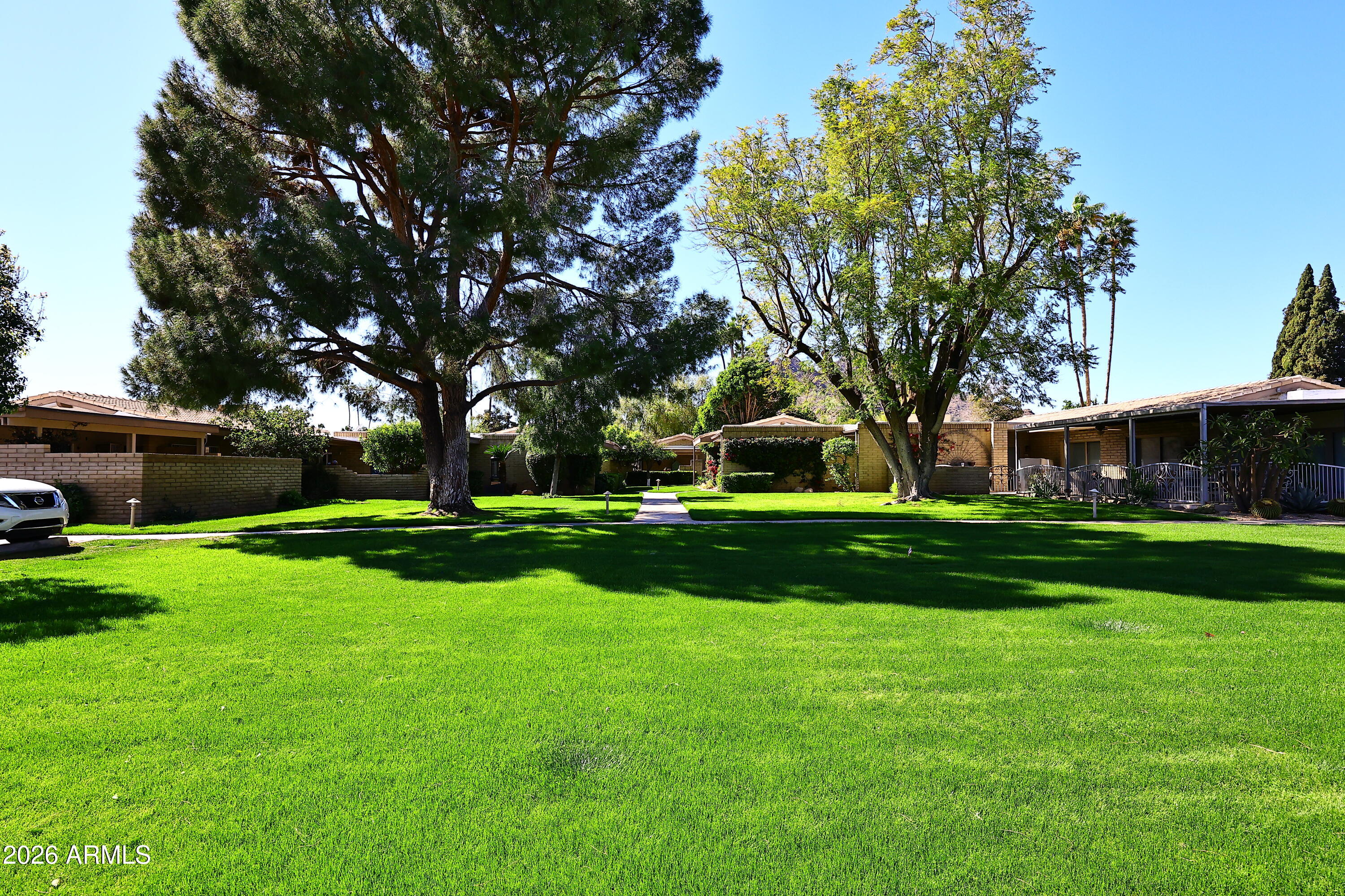SCOTTSDALE HOUSE - Residential