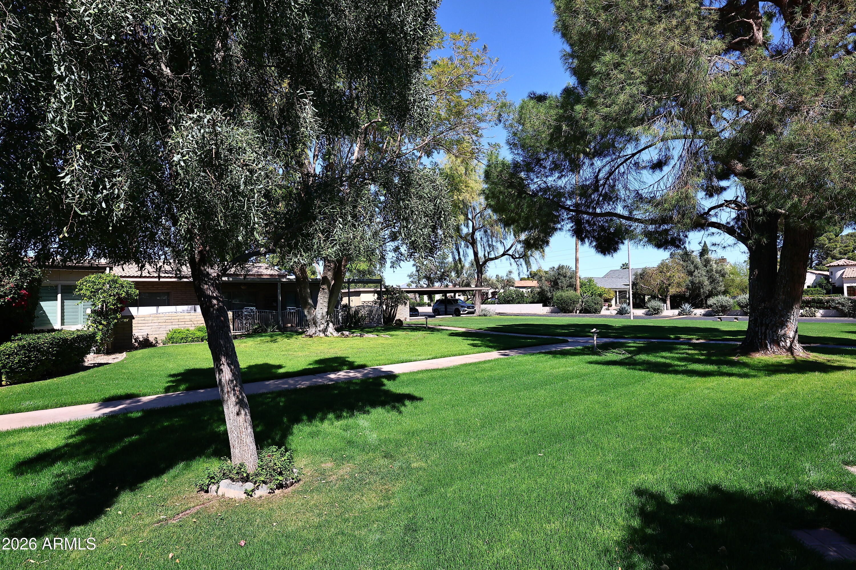 SCOTTSDALE HOUSE - Residential