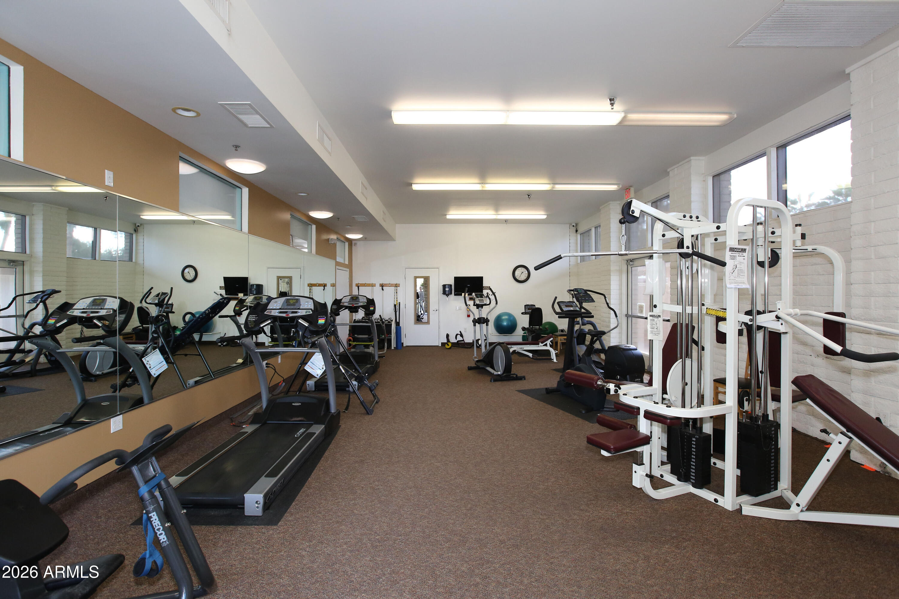 SCOTTSDALE HOUSE - Residential